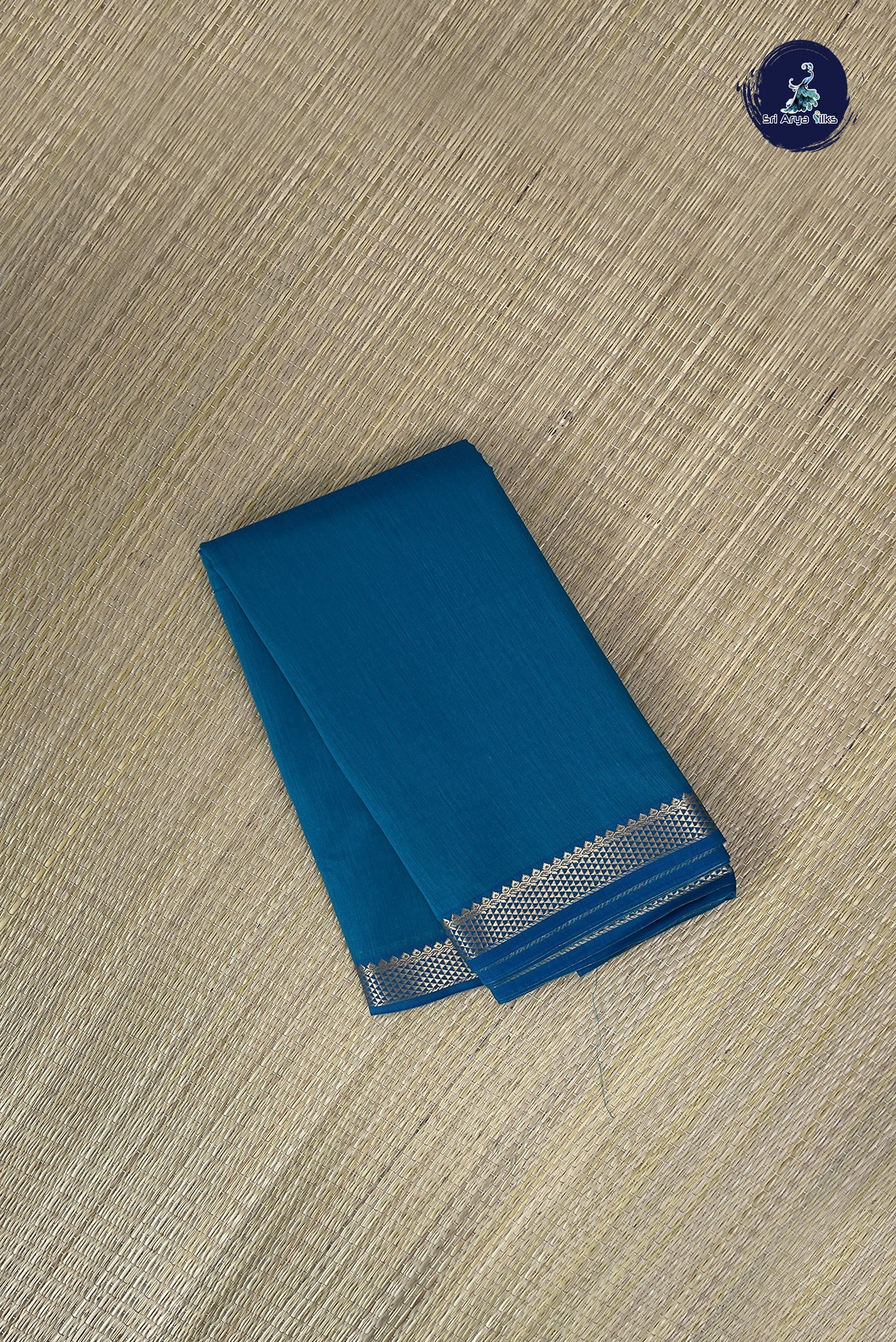 Sapphire Green Budget Semi Silk Cotton Saree With Plain Pattern