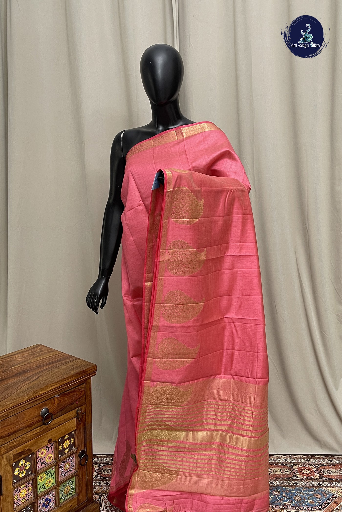 Pink Semi Tussar Saree With Plain Pattern
