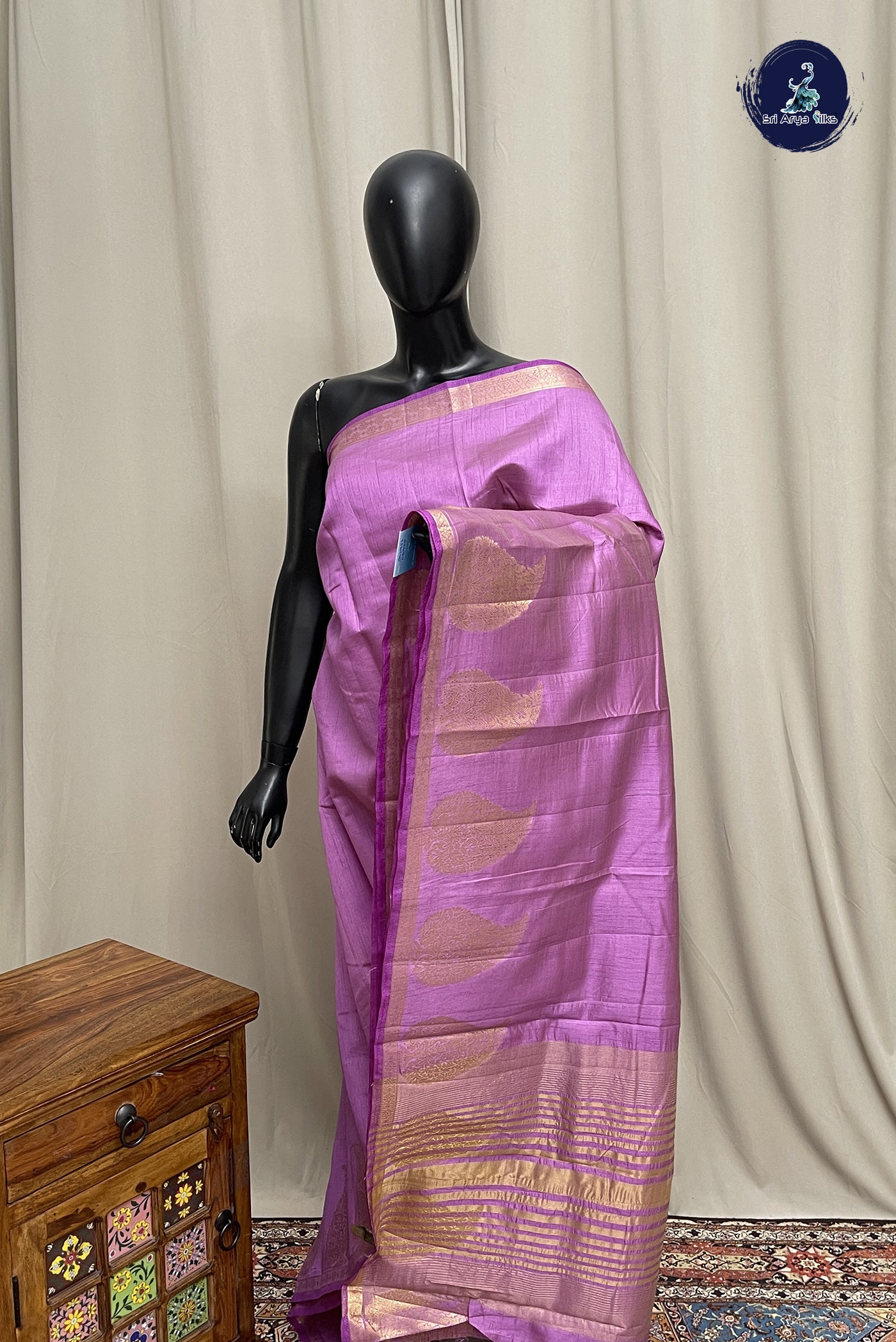 Lavender Semi Tussar Saree With Plain Pattern