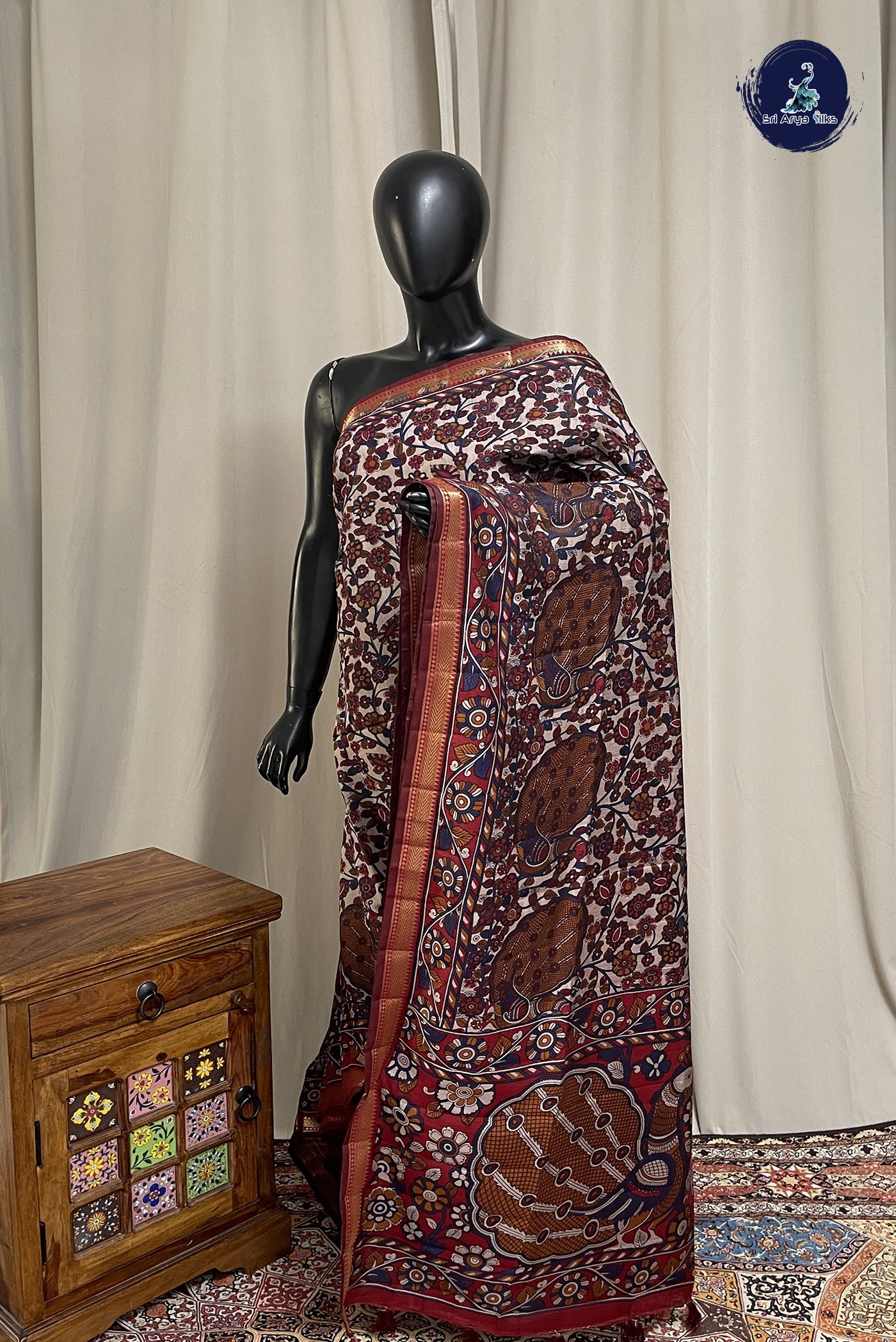 Ivory Chanderi Silk Cotton Saree With Printed Pattern