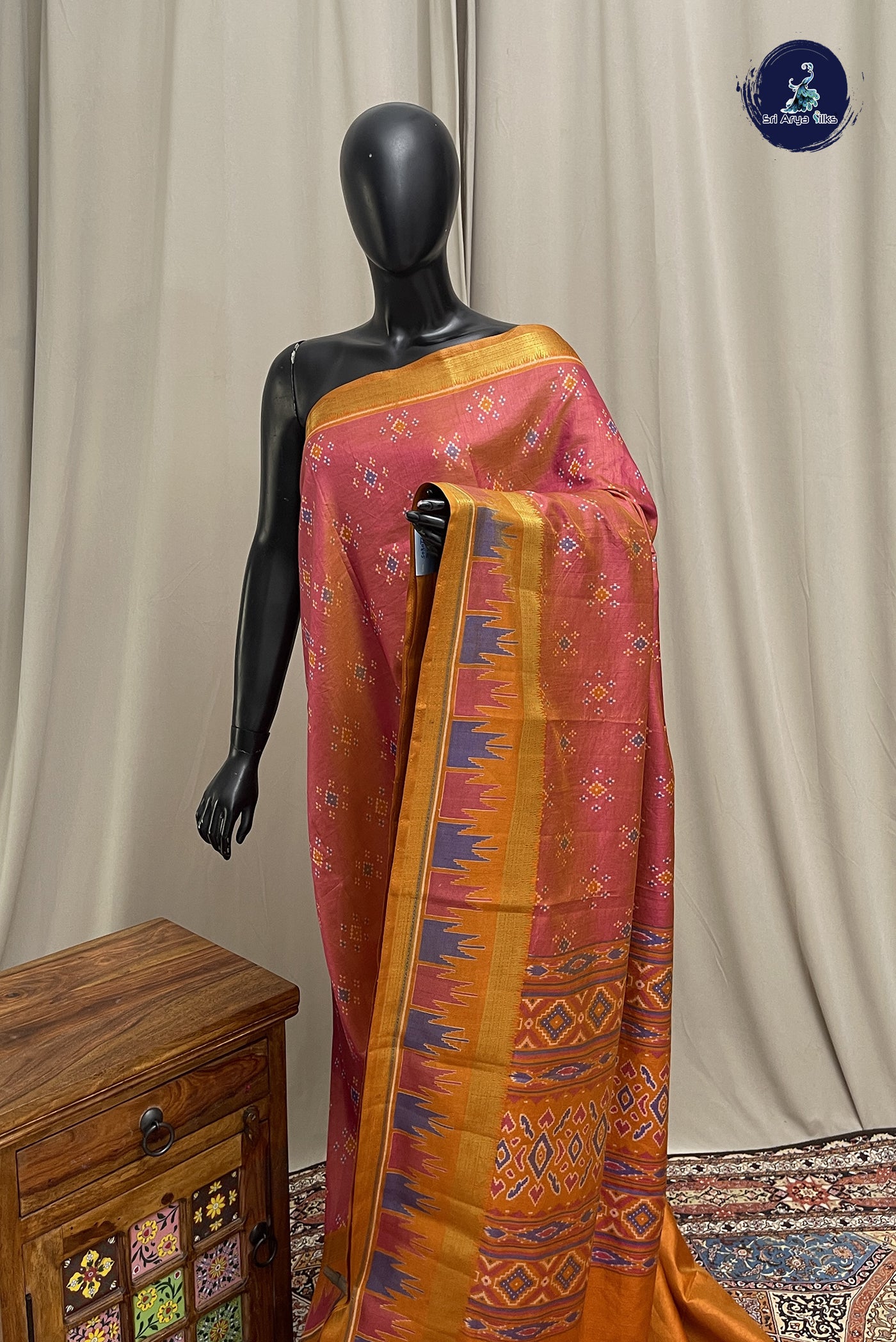 Dual Tone Pink Semi Pattola Saree With Patola Pattern