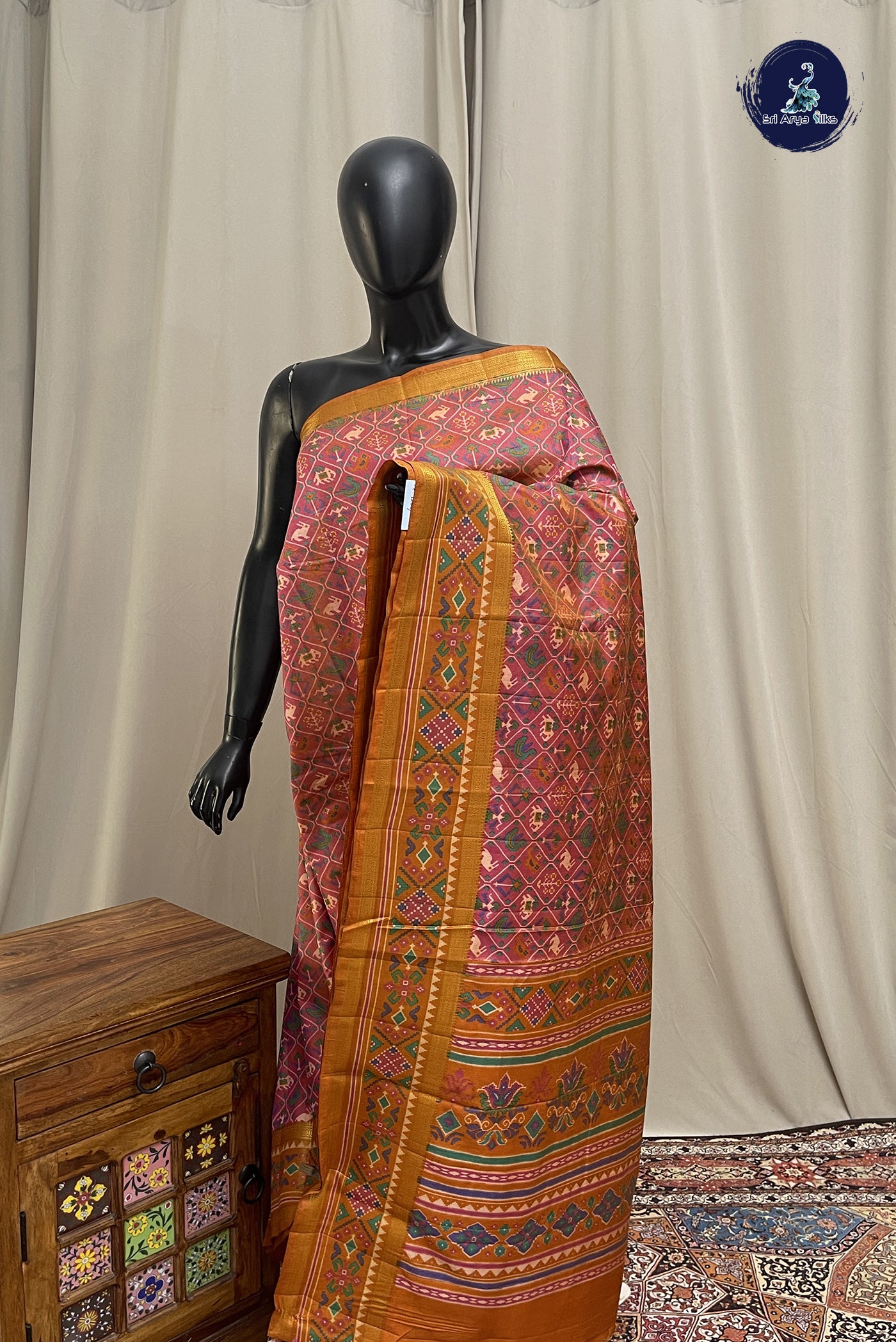 Dual Tone Pink Semi Pattola Saree With Patola Pattern