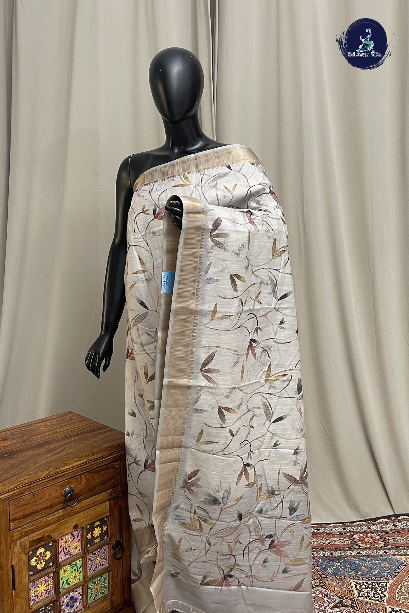 Ivory Linen Saree With Printed Pattern