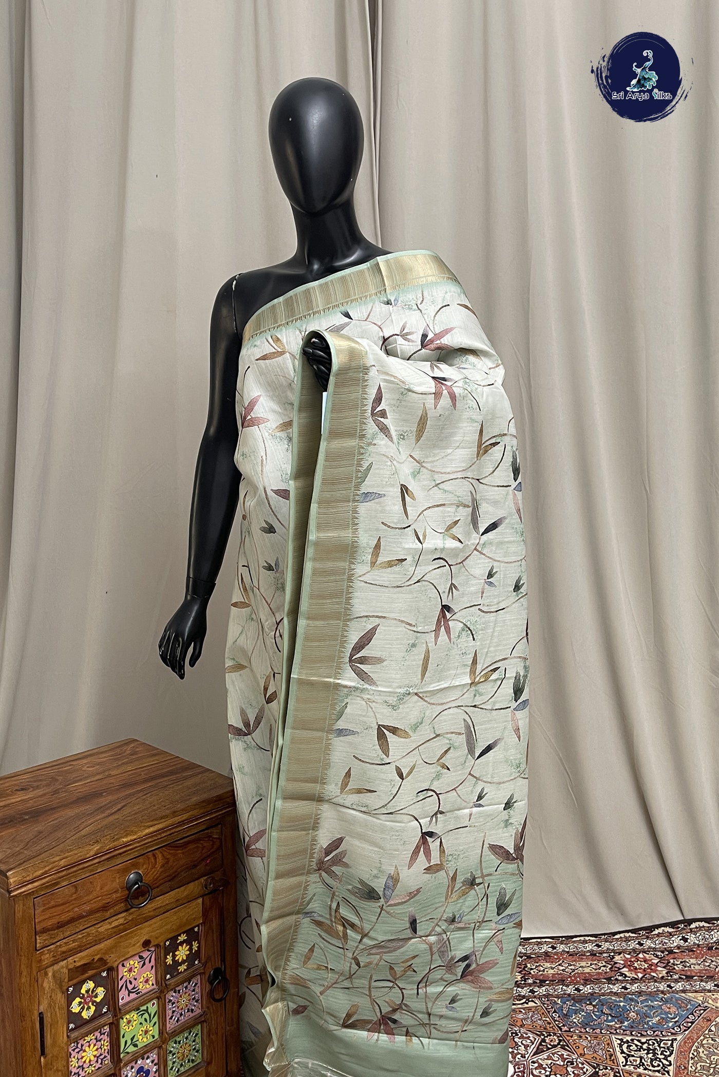 Pastel Shade Linen Saree With Printed Pattern