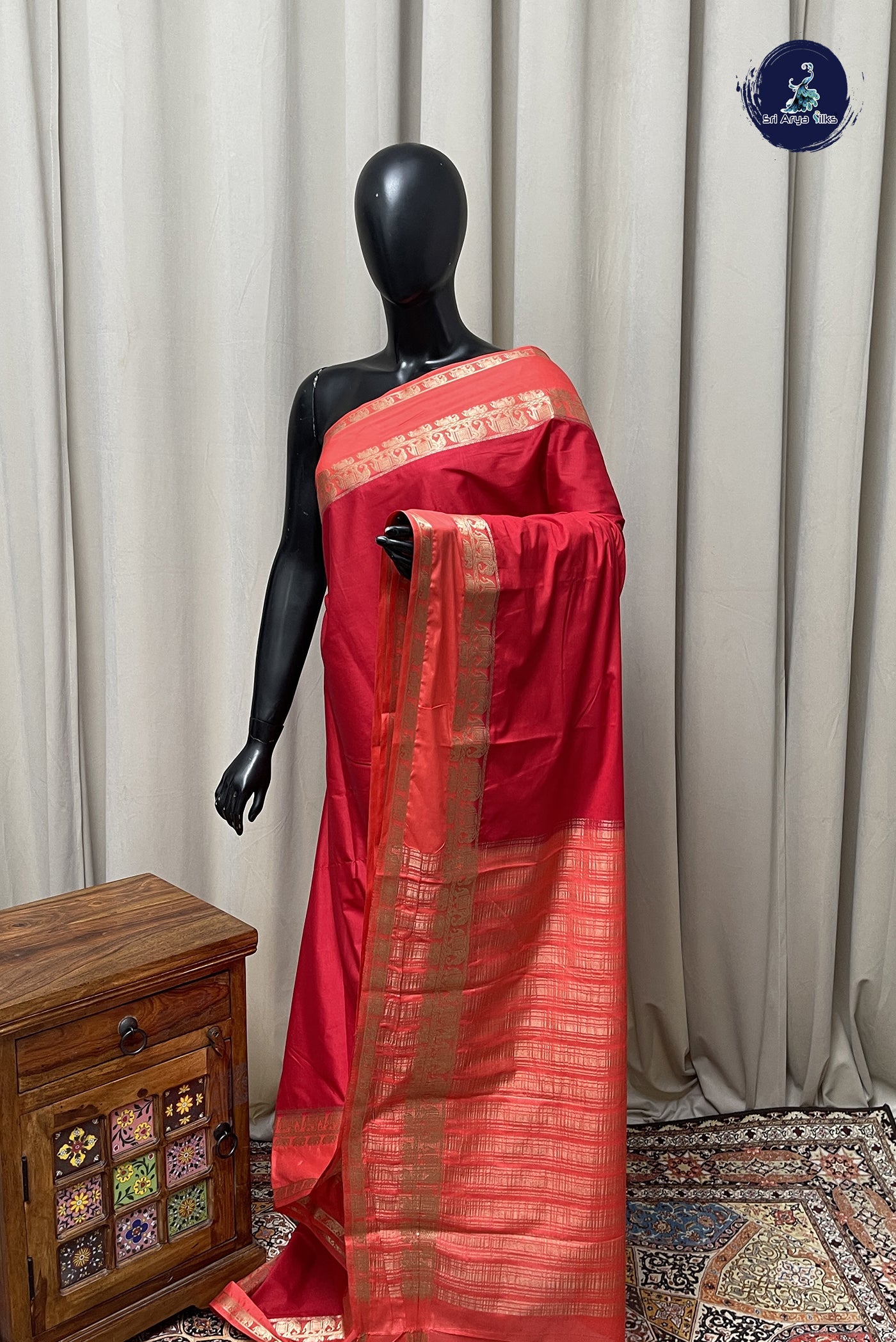 Red Semi Mysore Silk With Plain Pattern