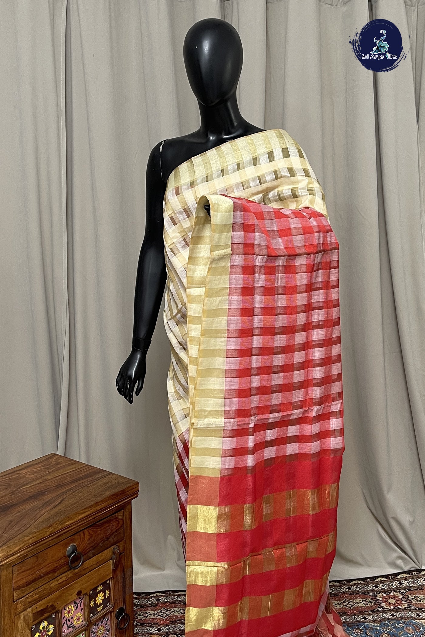 Cream Cotton Saree With Checked Pattern