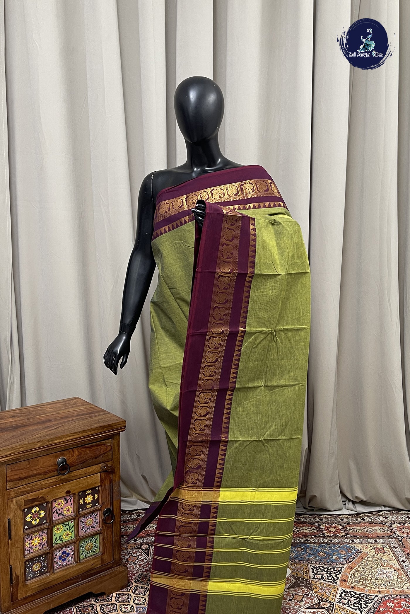 Mehendi Green Chettinad Cotton Saree With Plain Pattern