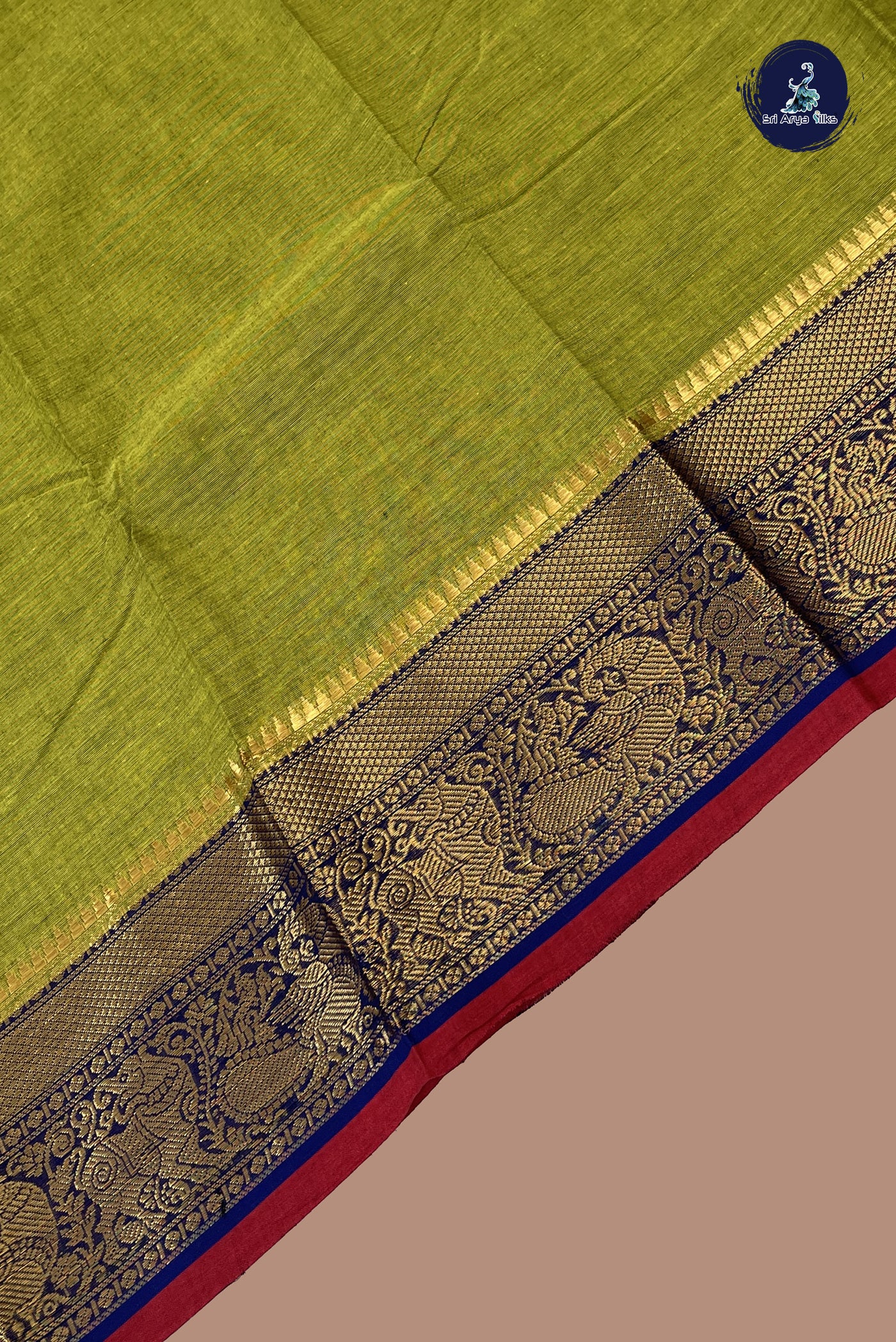 Yellowish Green Chettinad Cotton Saree With Plain Pattern