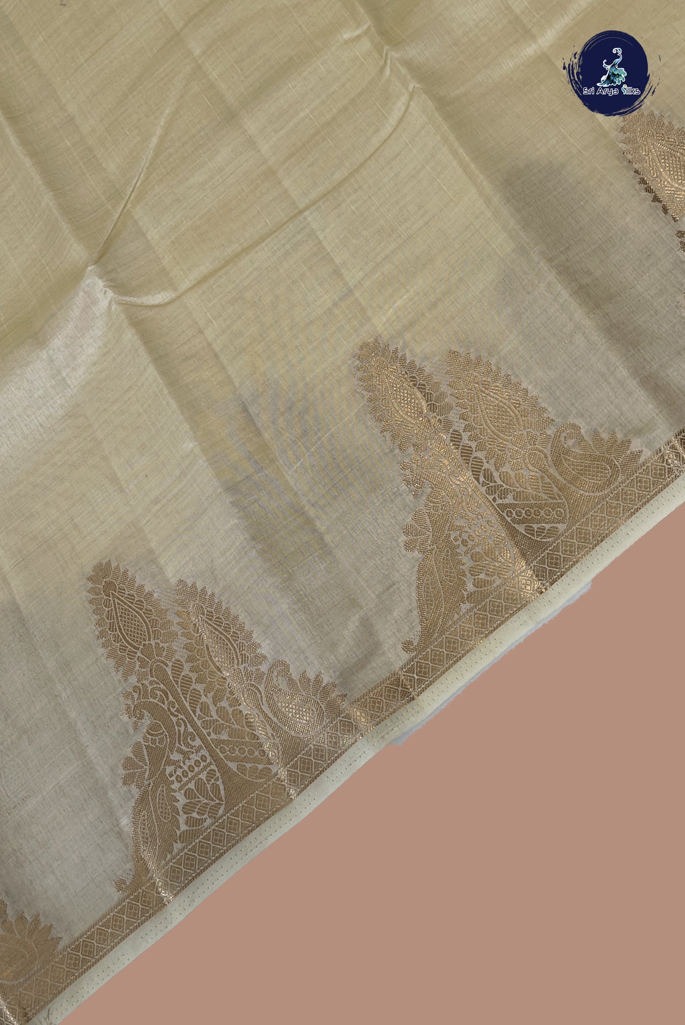 Off White Semi Tussar Saree With Plain Pattern