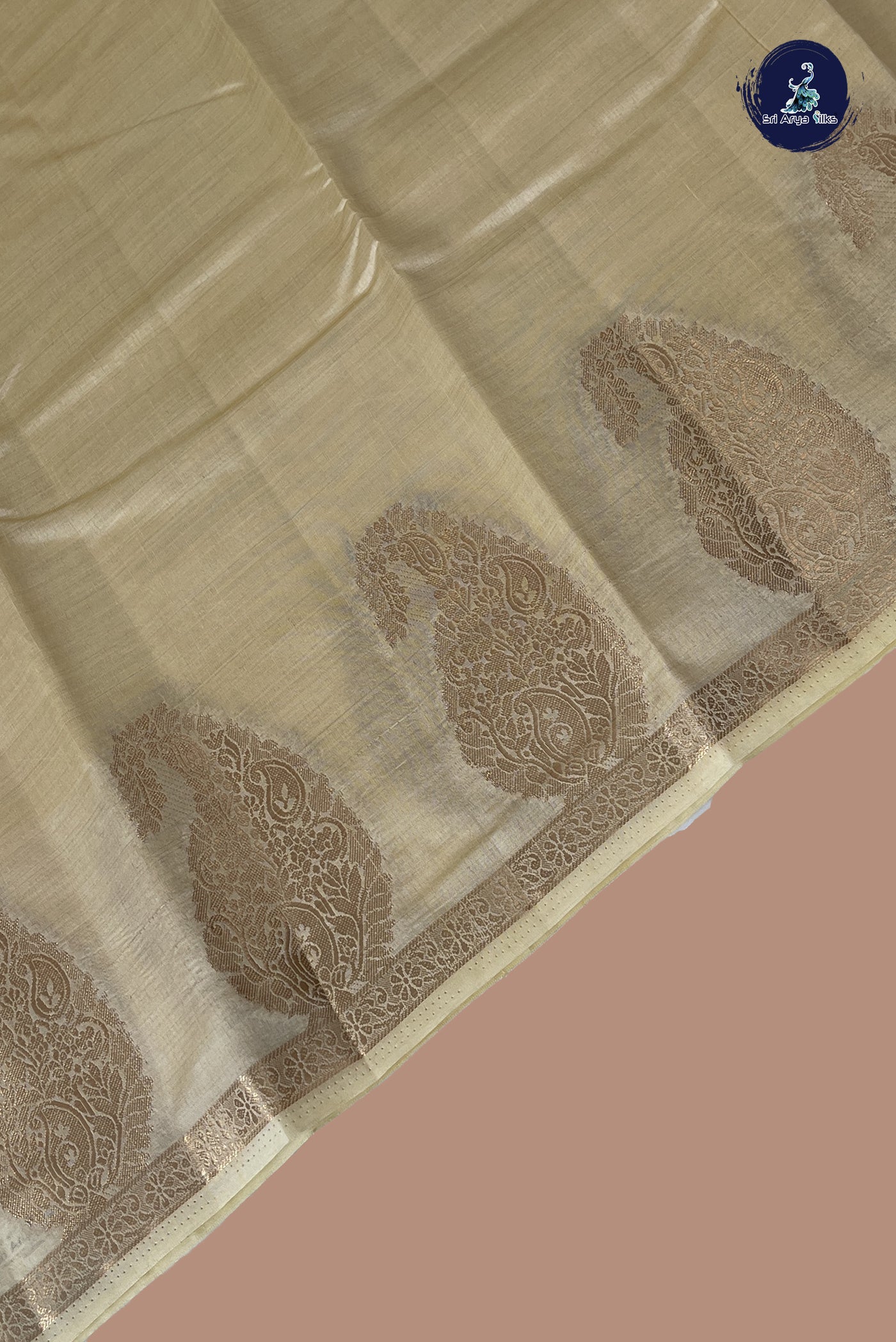 Cream Semi Tussar Saree With Plain Pattern