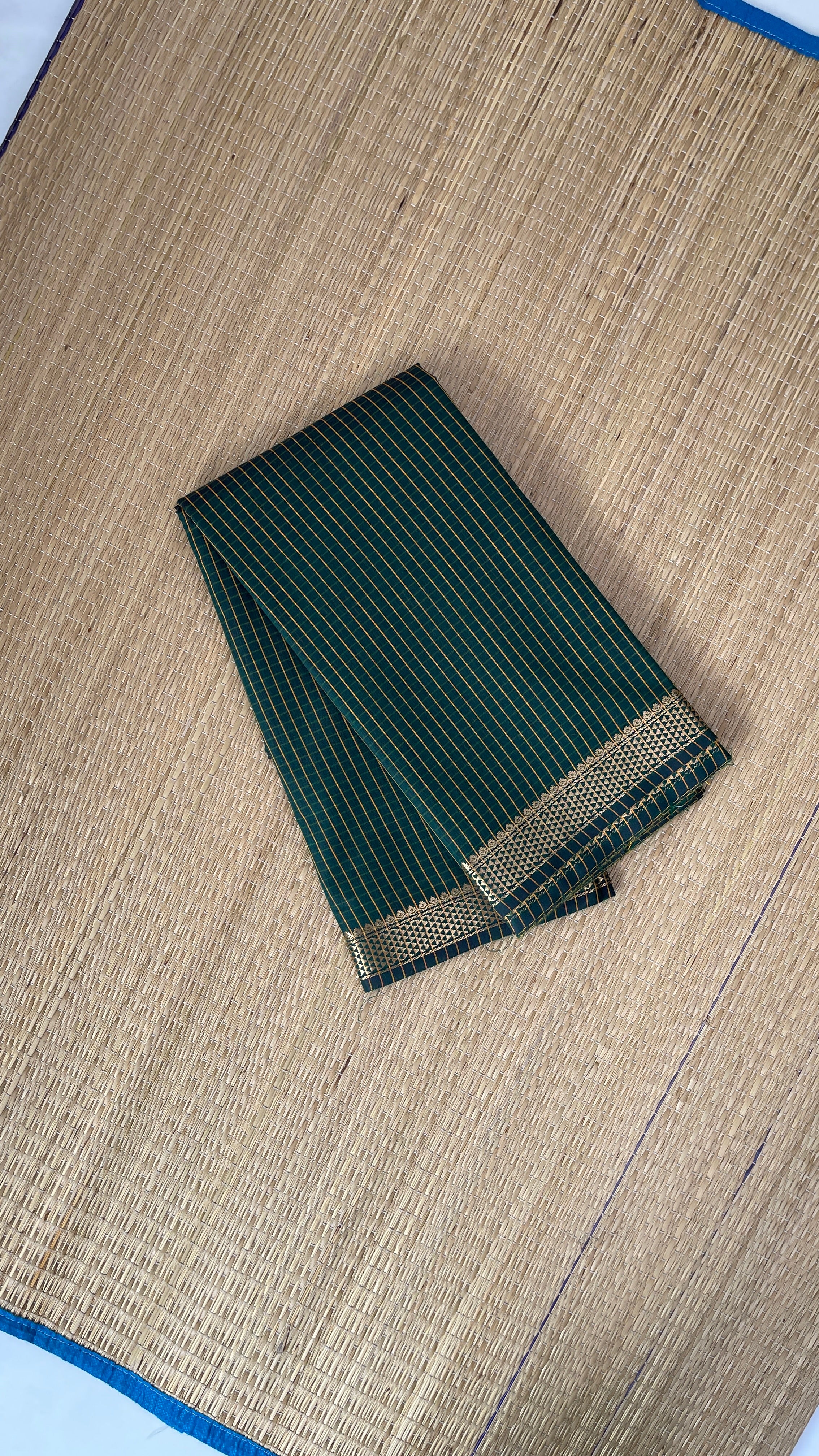 Bottle Green Budget Semi Silk Cotton Saree With Checked Pattern