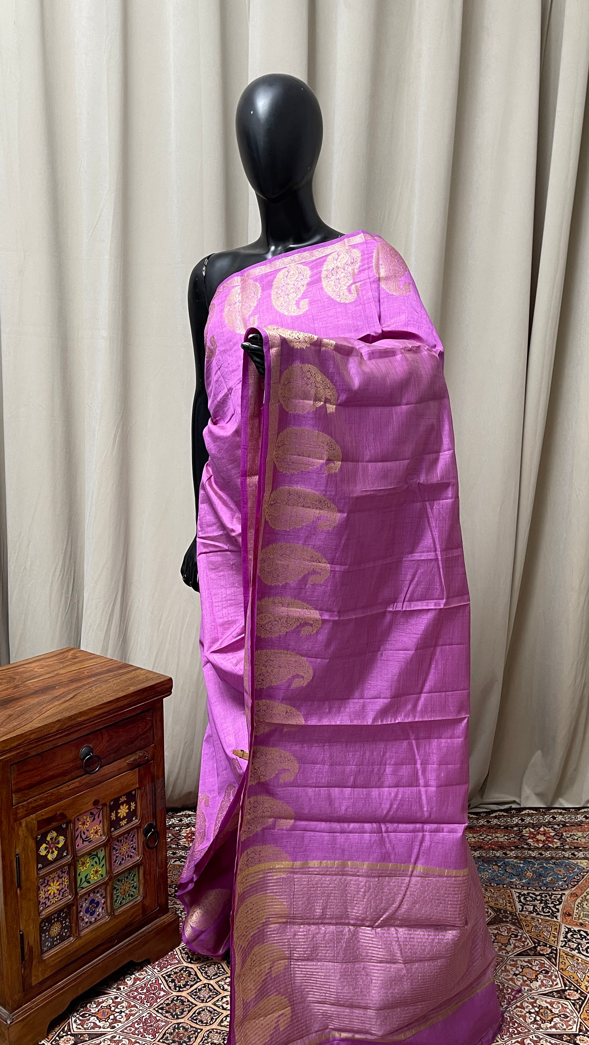 Lavender Semi Tussar Saree With Plain Pattern