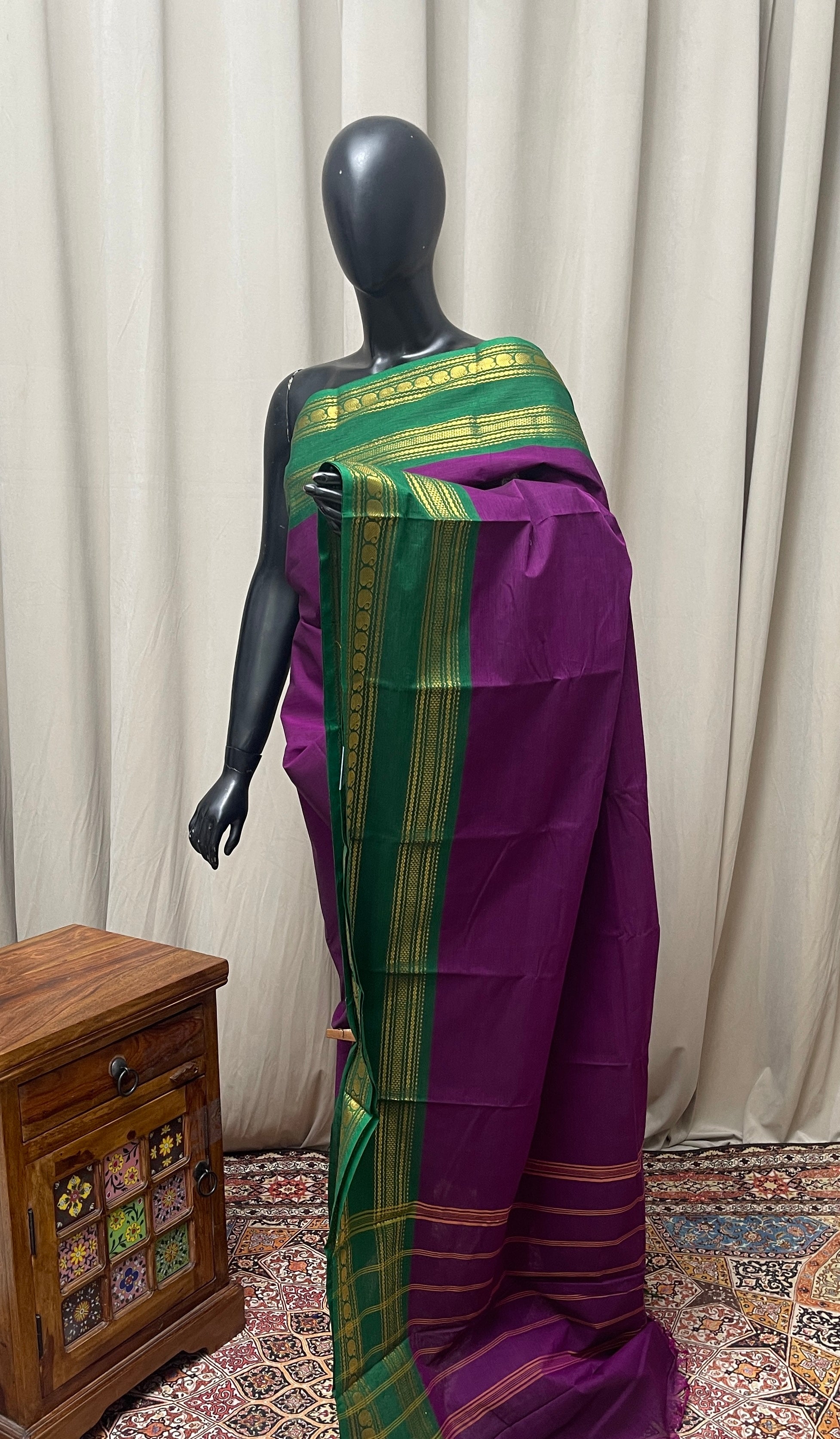 Dark Brinjal Kanchi Cotton Saree With Plain Pattern
