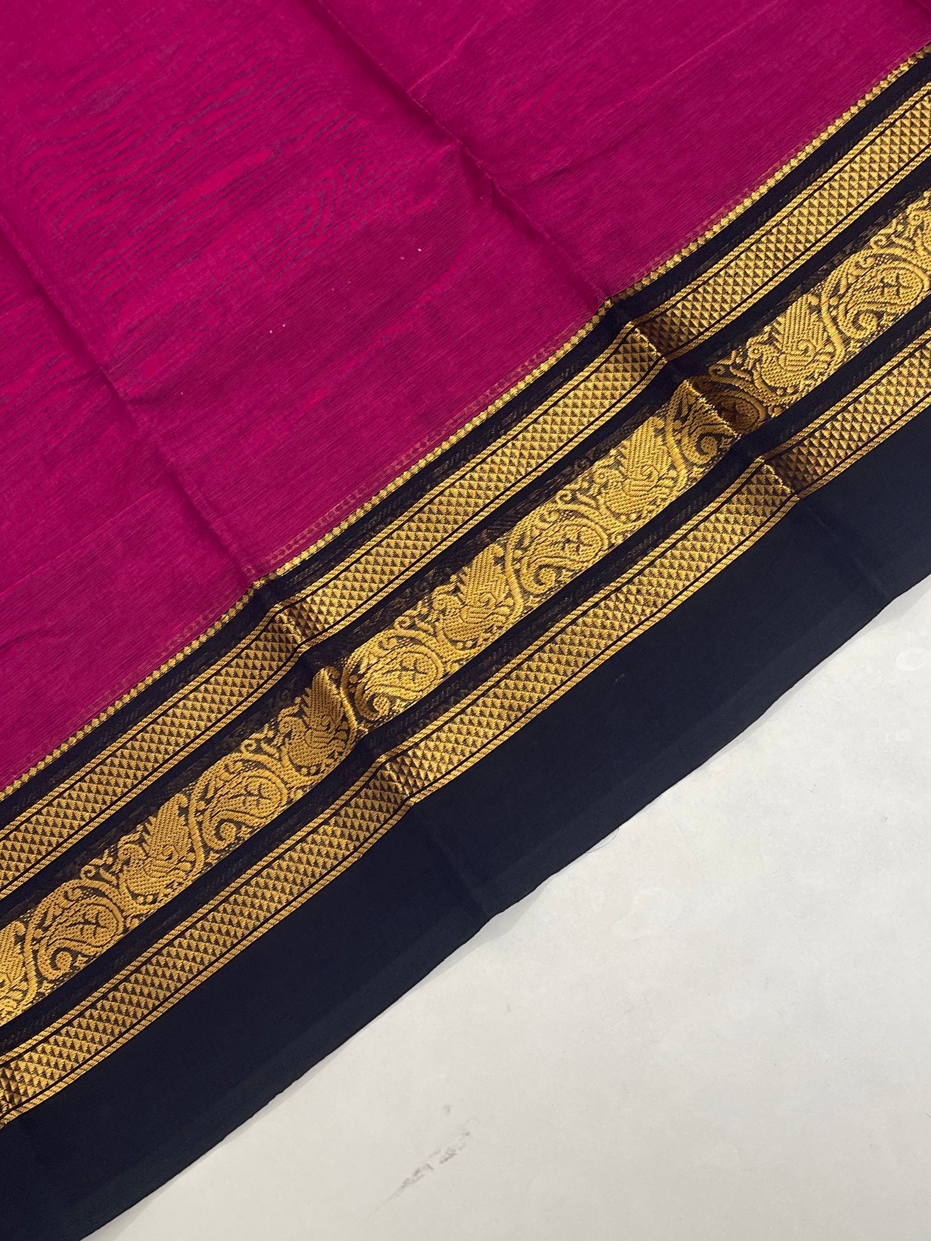 BeetRoot Shade Kanchi Cotton Saree With Plain Pattern