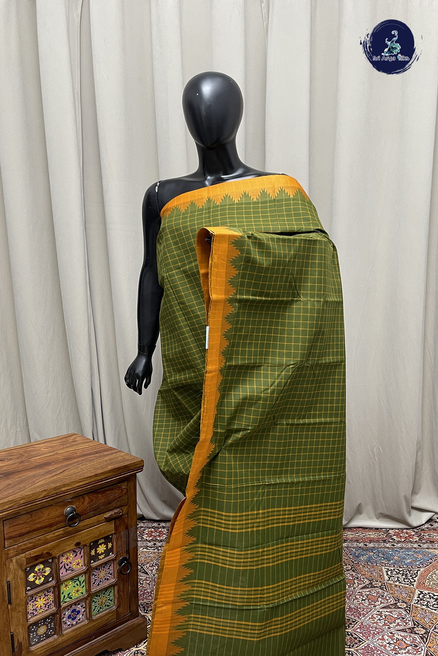 Mehendi Green Chettinad Cotton Saree With Checked Pattern