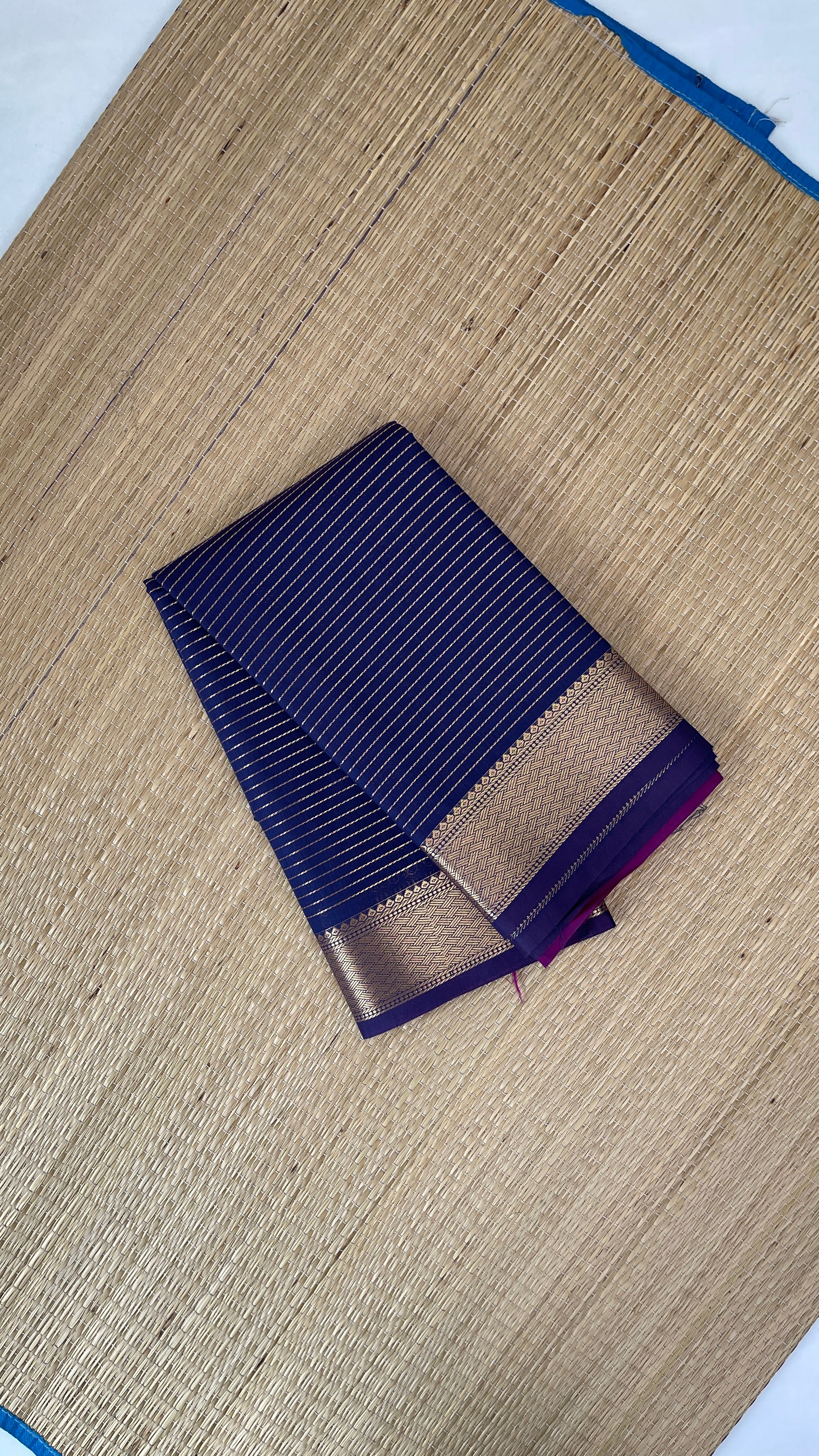 Navy Blue Budget Semi Silk Cotton Saree With Vaira Oosi Pattern