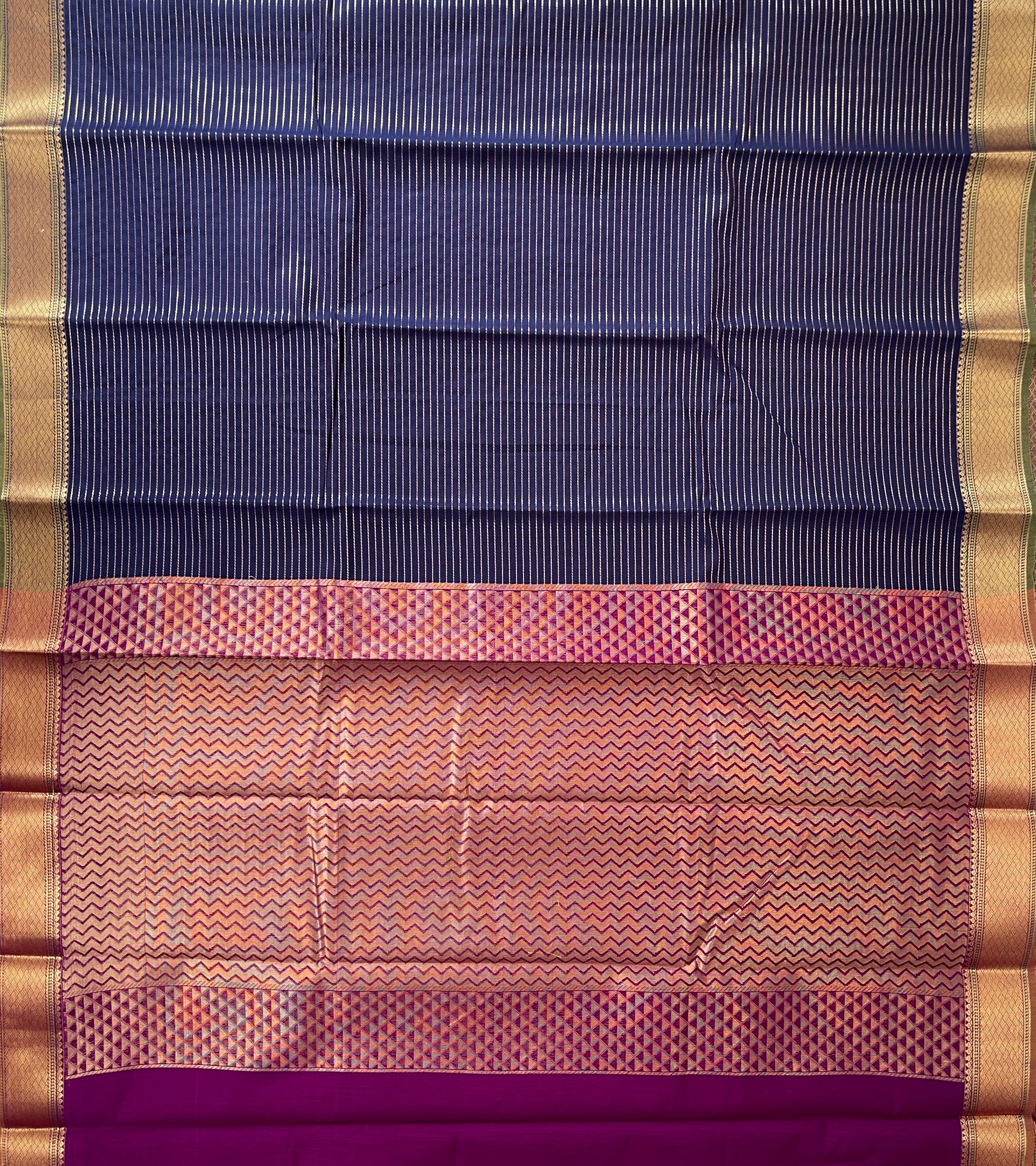 Navy Blue Budget Semi Silk Cotton Saree With Vaira Oosi Pattern