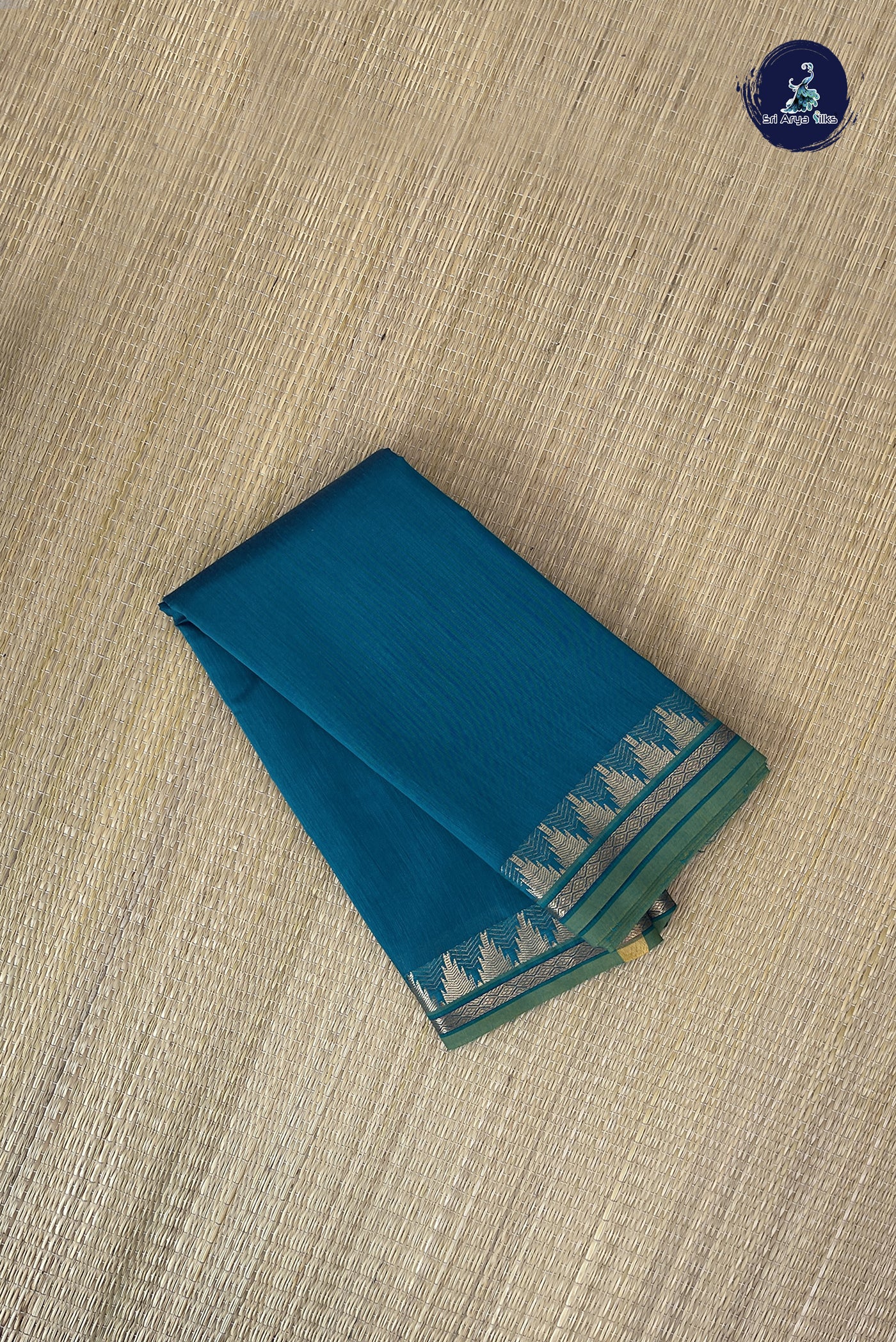 Sapphire Green Budget Semi Silk Cotton Saree With Plain Pattern