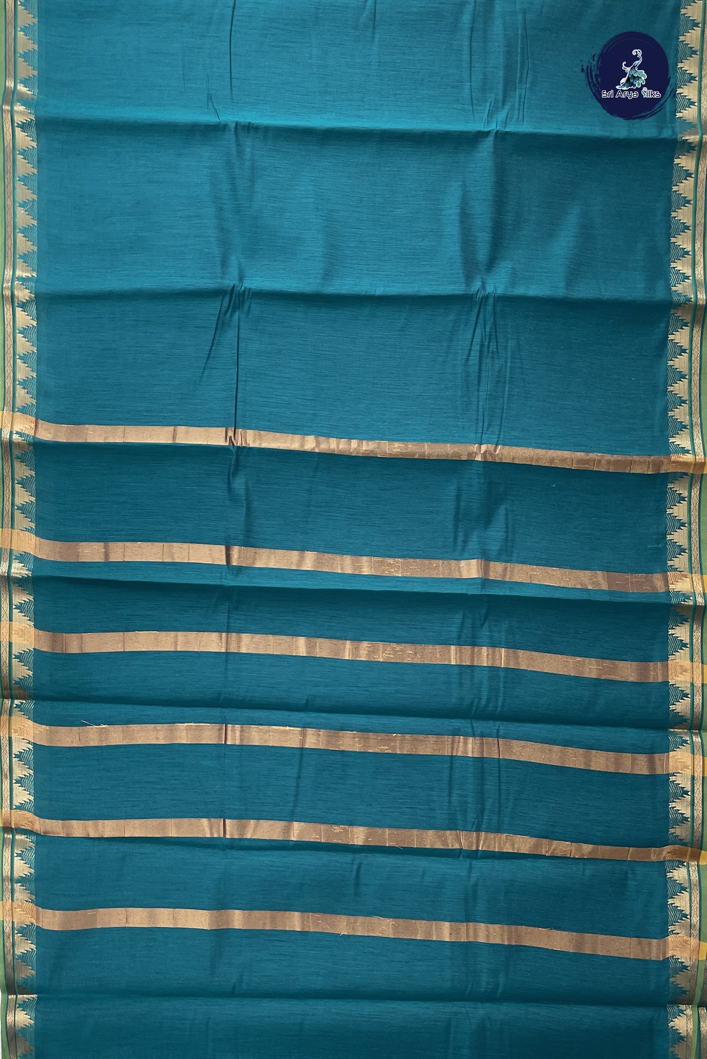 Sapphire Green Budget Semi Silk Cotton Saree With Plain Pattern