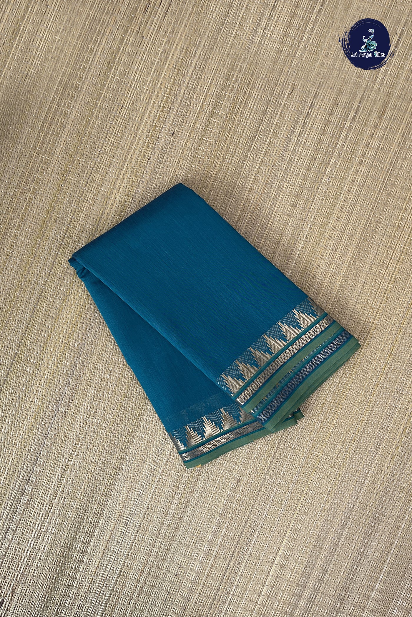 Sapphire Green Budget Semi Silk Cotton Saree With Plain Pattern