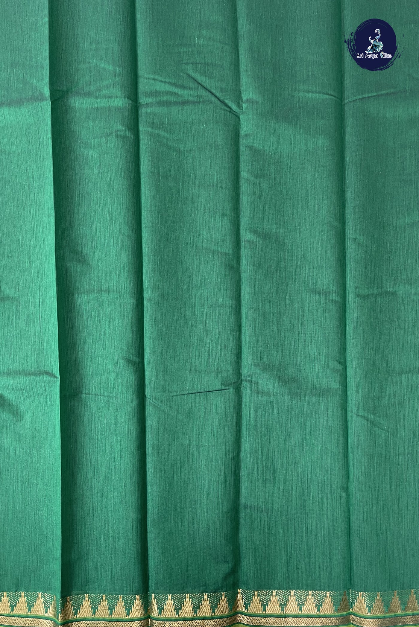 Dark Green Budget Semi Silk Cotton Saree With Plain Pattern