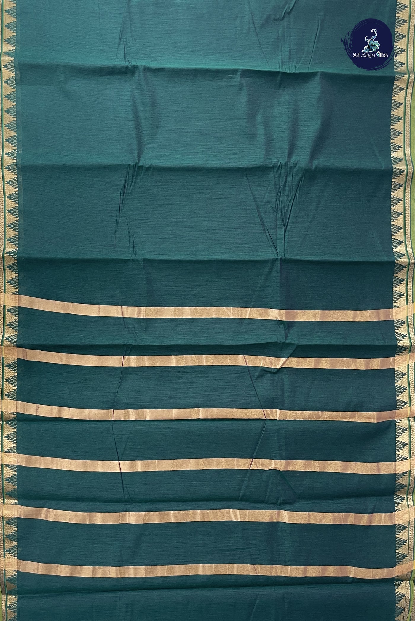 Bottle Green Budget Semi Silk Cotton Saree With Plain Pattern