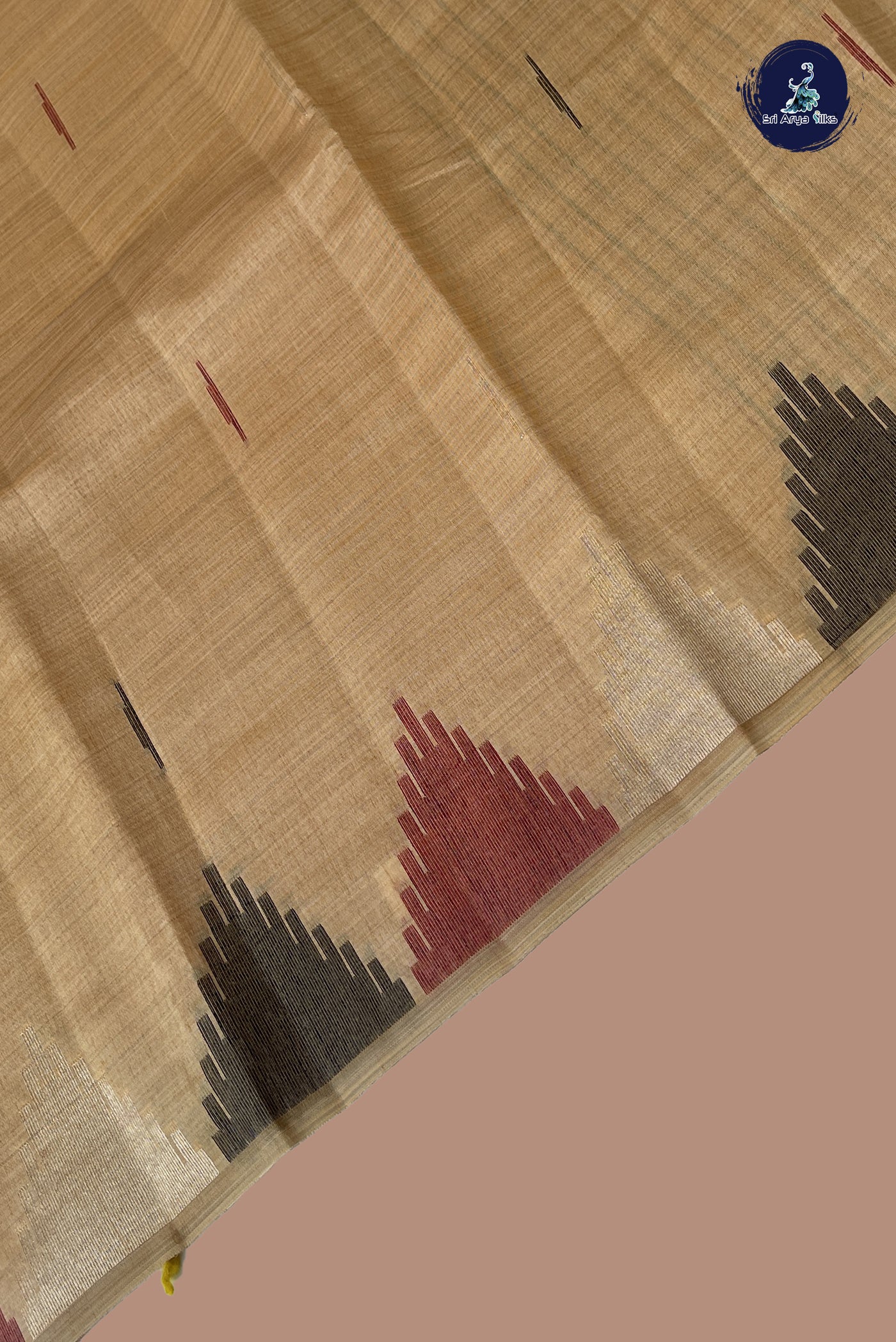 Beige Semi Tussar Saree With Buttas Pattern