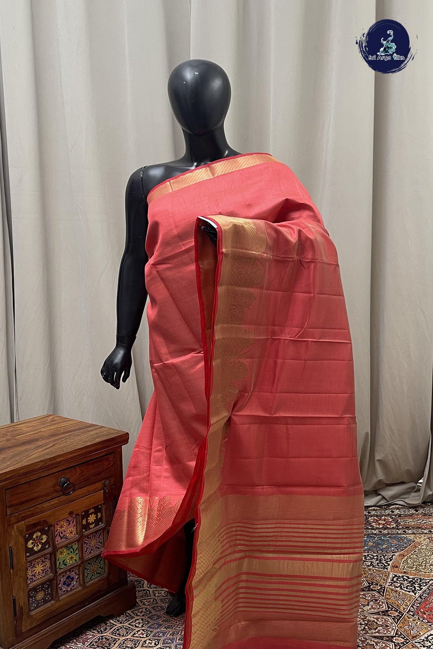 Red Semi Tussar Saree With Plain Pattern