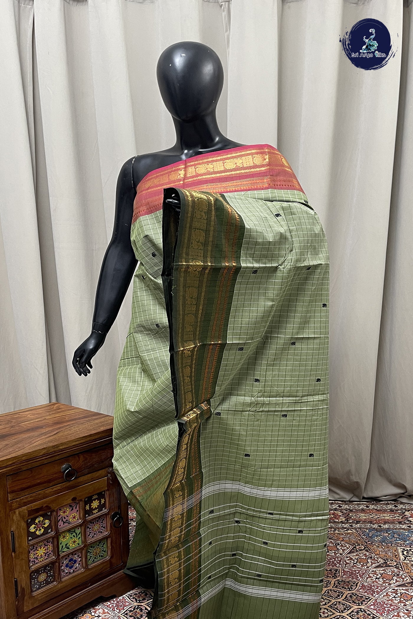 Green Kanchi Cotton Saree With Checked Pattern