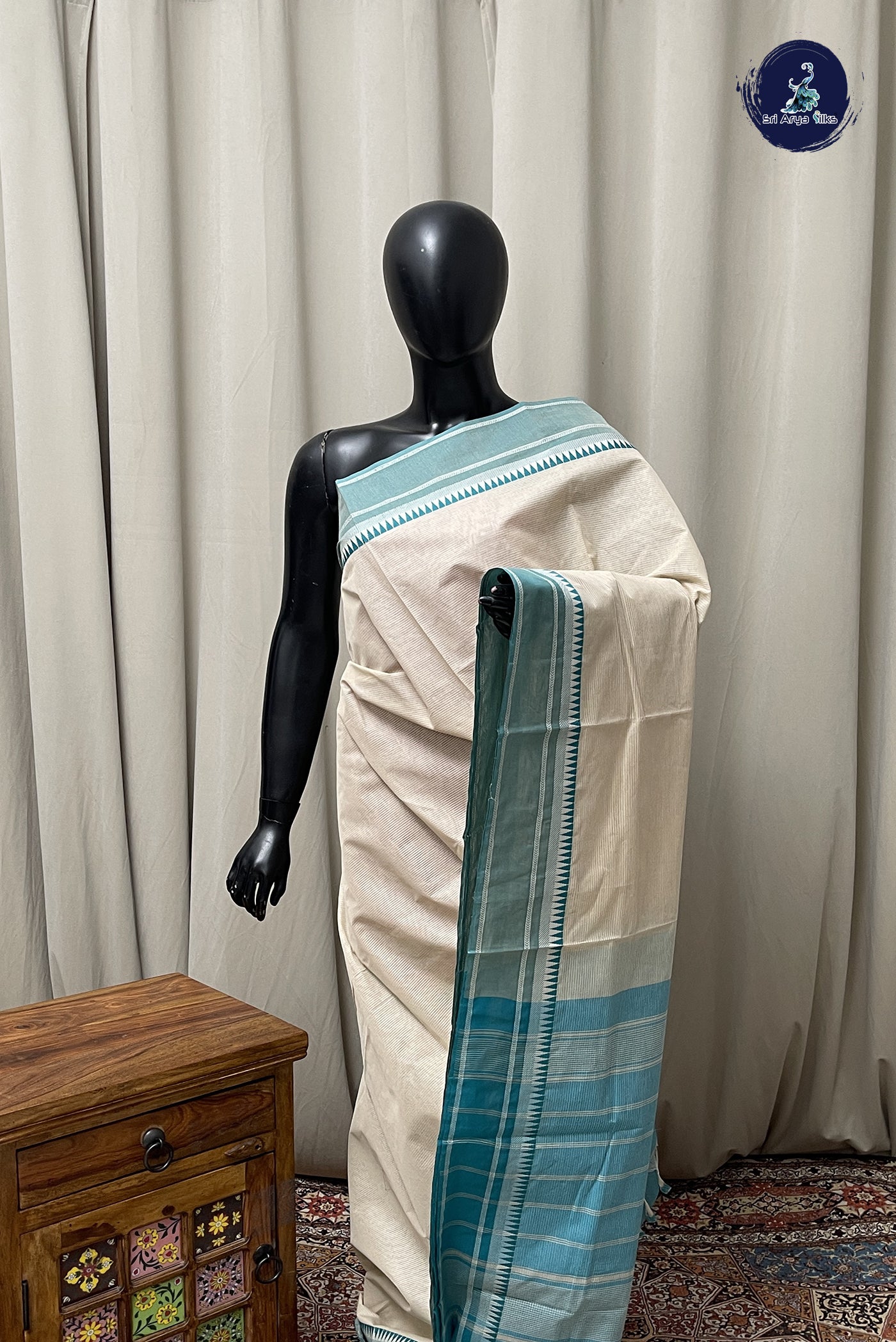 Chikku Shade Cotton Saree With Doria Lines Pattern