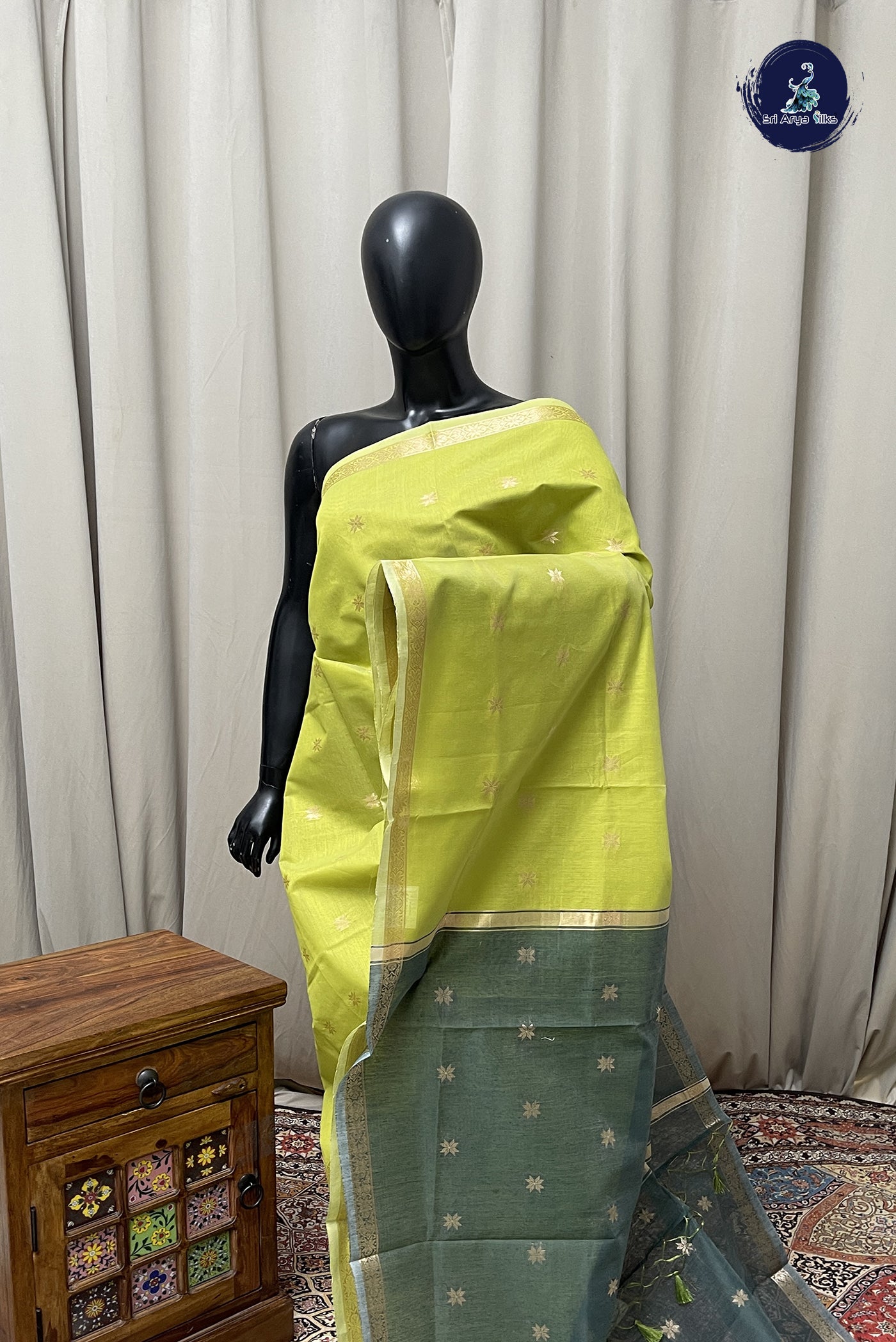 Lime Green Maheshwari Silk Saree With Zari Buttas Pattern