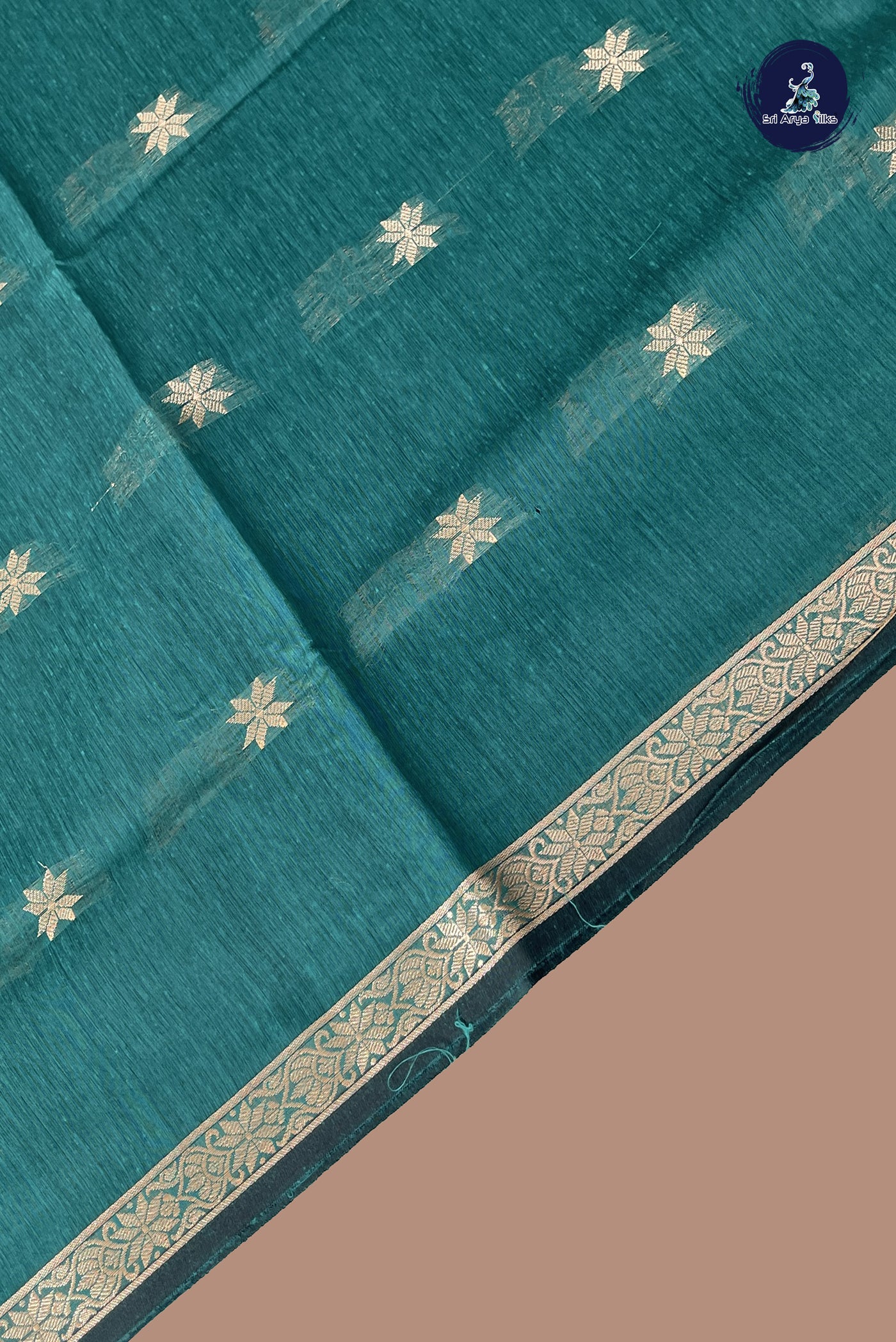 Green Maheshwari Silk Saree With Zari Buttas Pattern