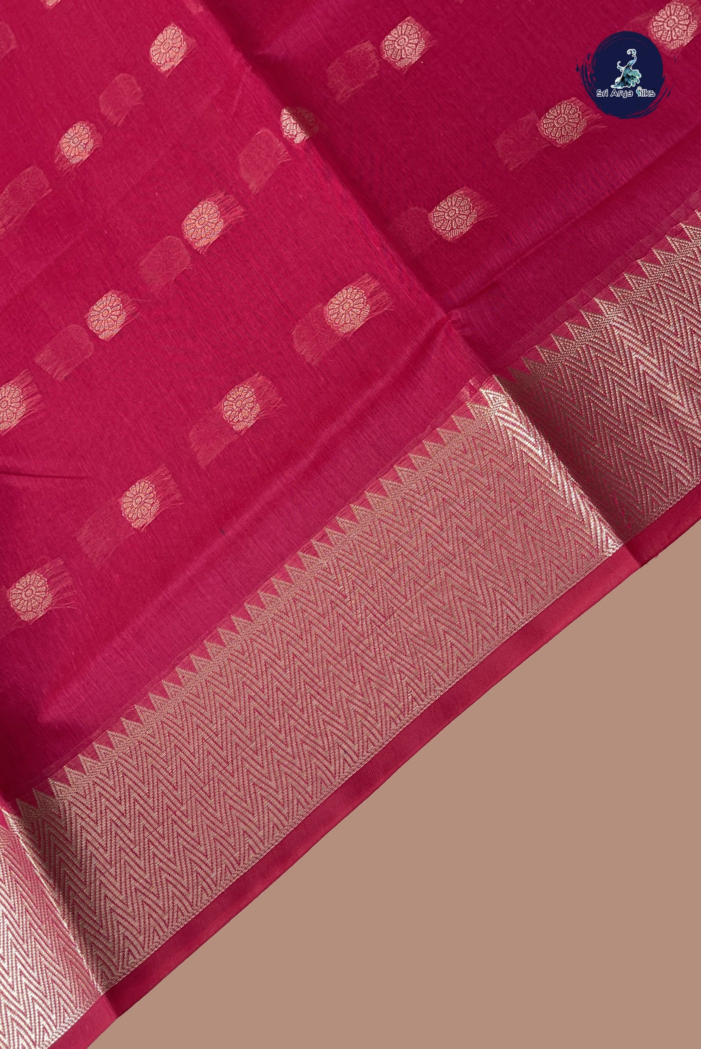 Dark Pink Maheshwari Silk Saree With Zari Buttas Pattern