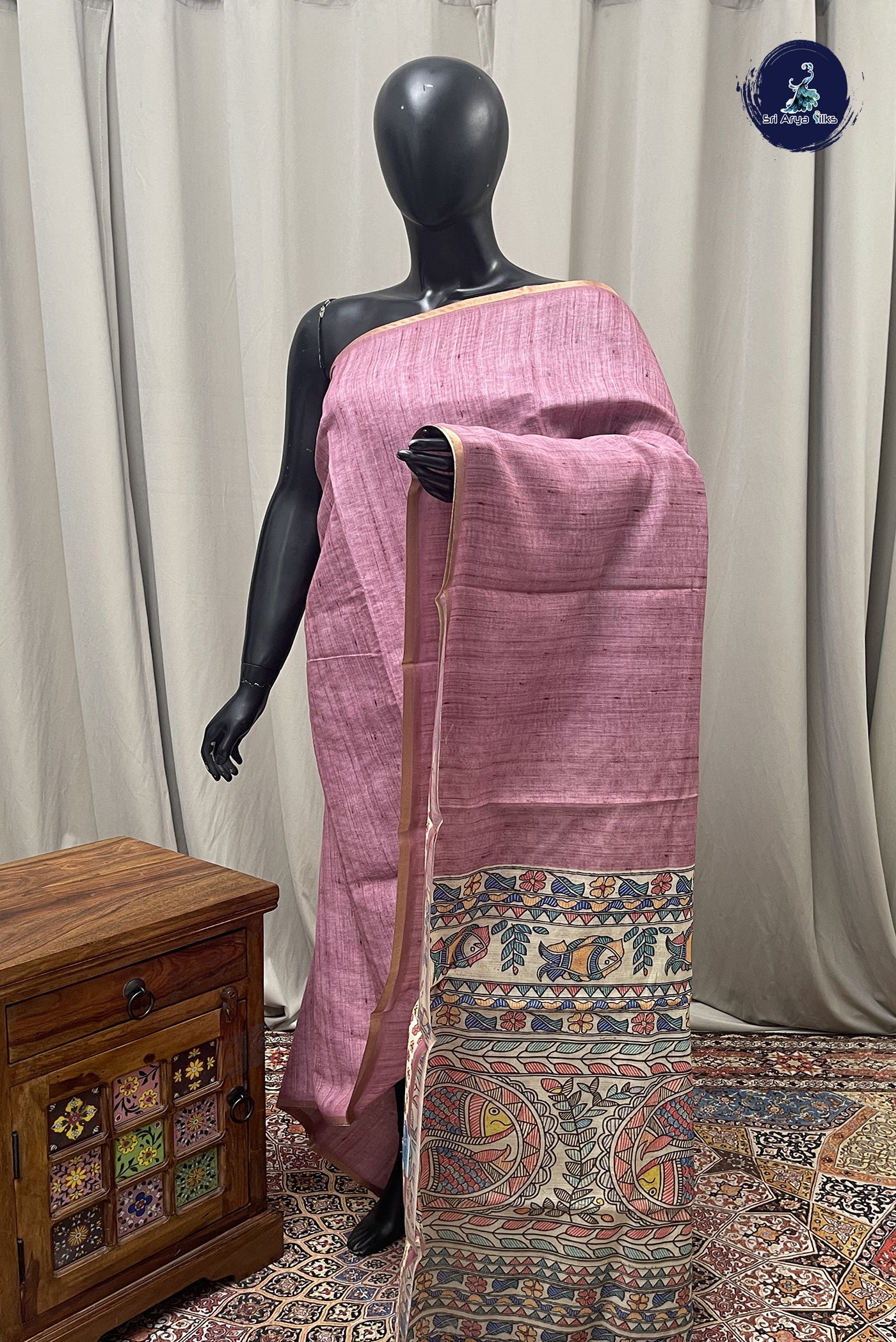 Pink Linen Saree With Plain Pattern