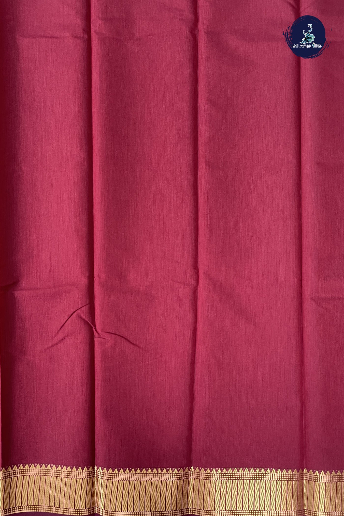 Arakku Budget Semi Silk Cotton Saree With Plain Pattern