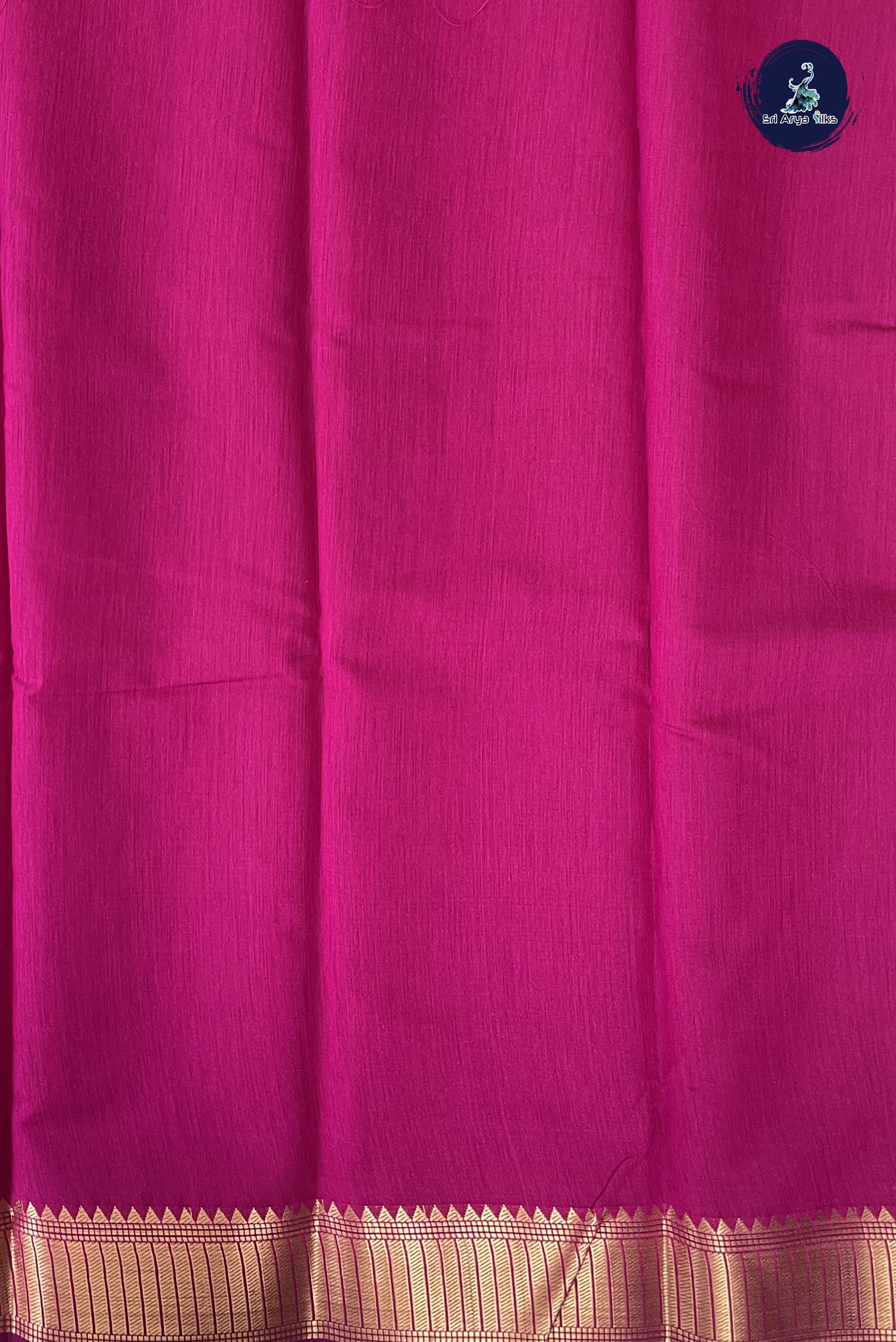 Magenta Budget Semi Silk Cotton Saree With Plain Pattern