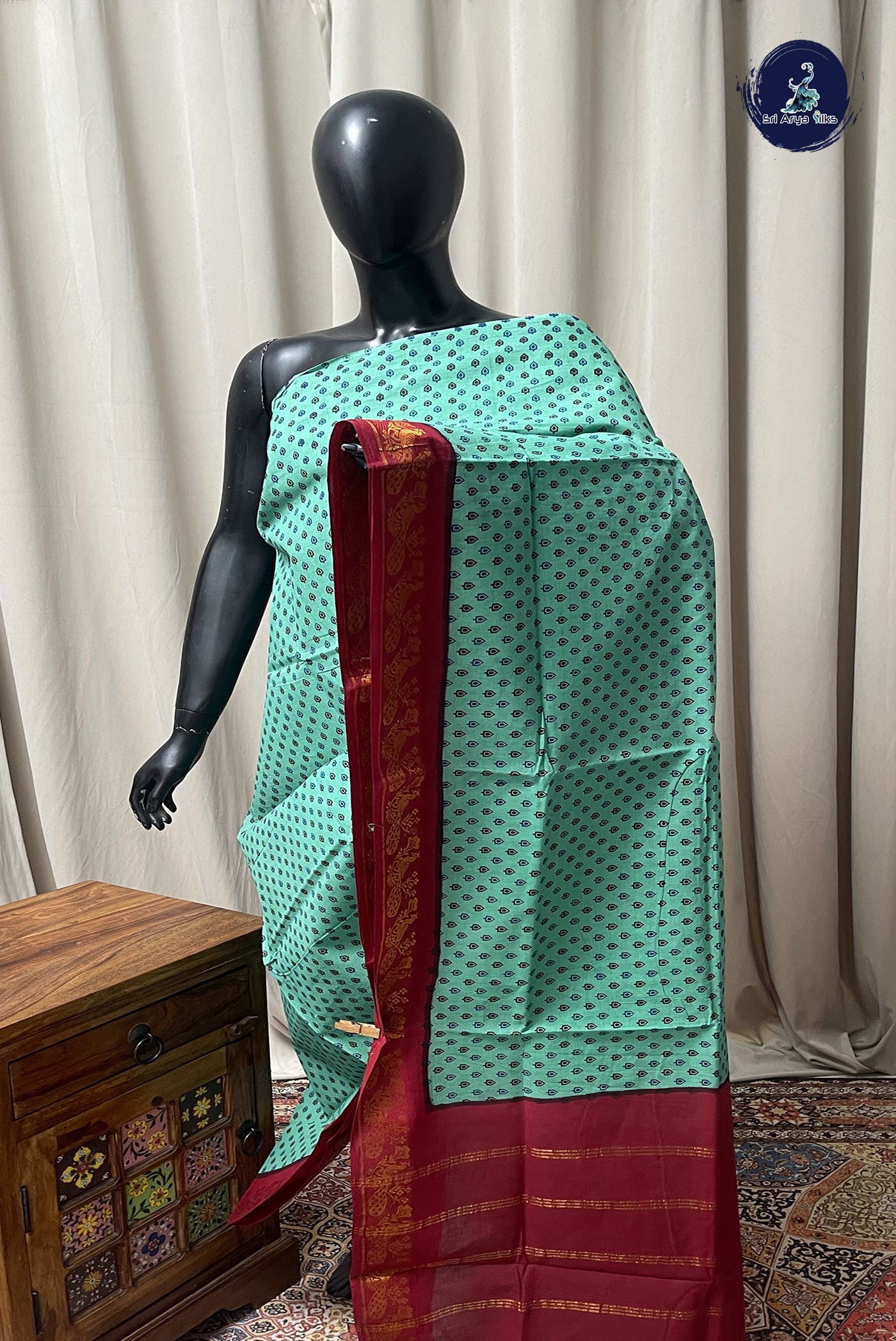 Green Cotton Saree With Printed Pattern