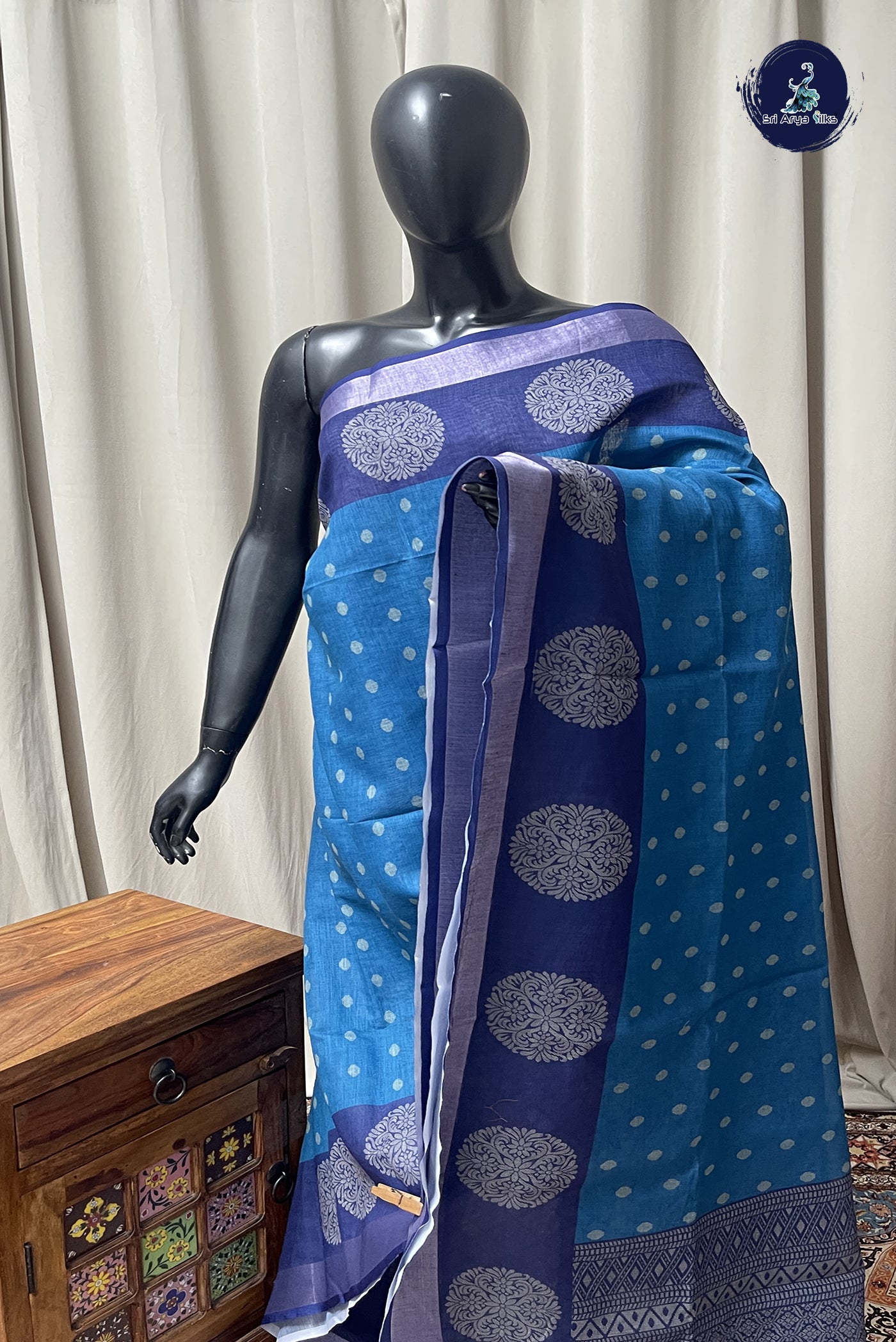 Copper Sulphate Blue Linen Saree With Printed Pattern