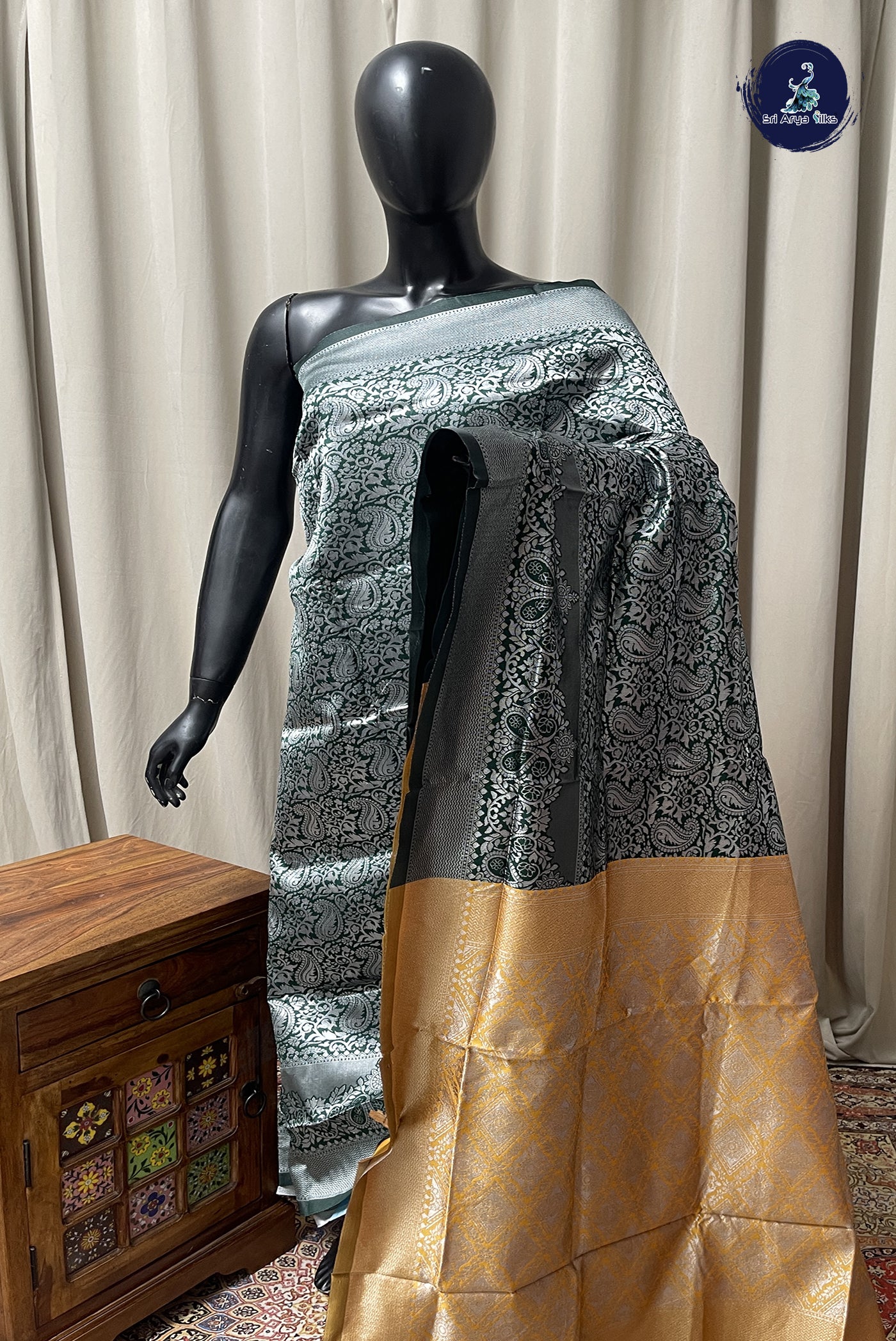Green Semi Banarasi Saree With Embossed Pattern