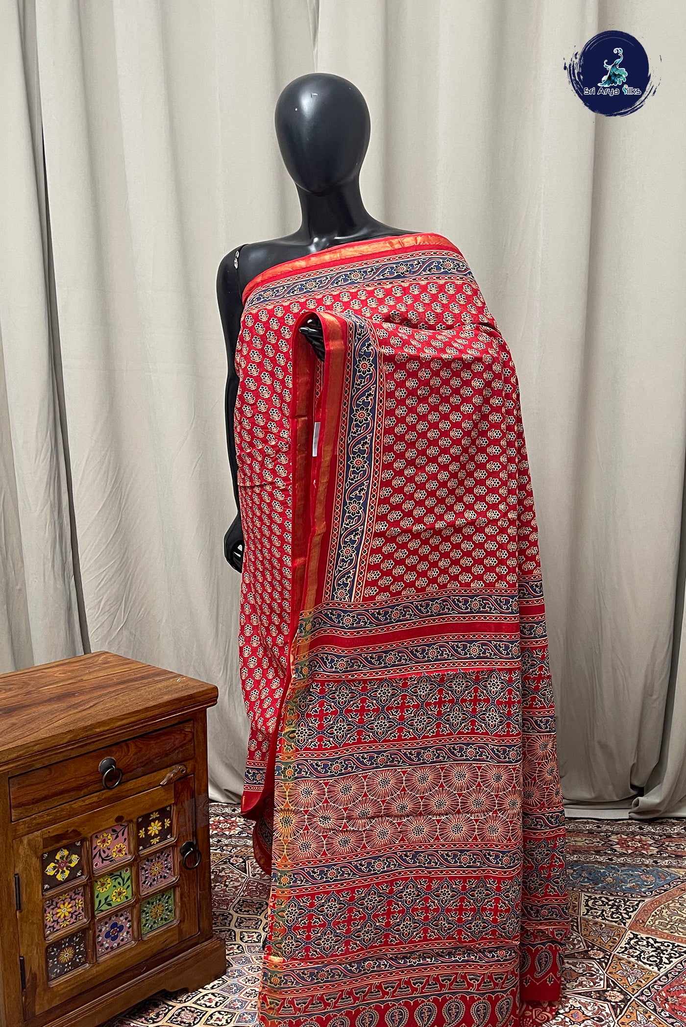 Red Cotton Saree With Printed Pattern