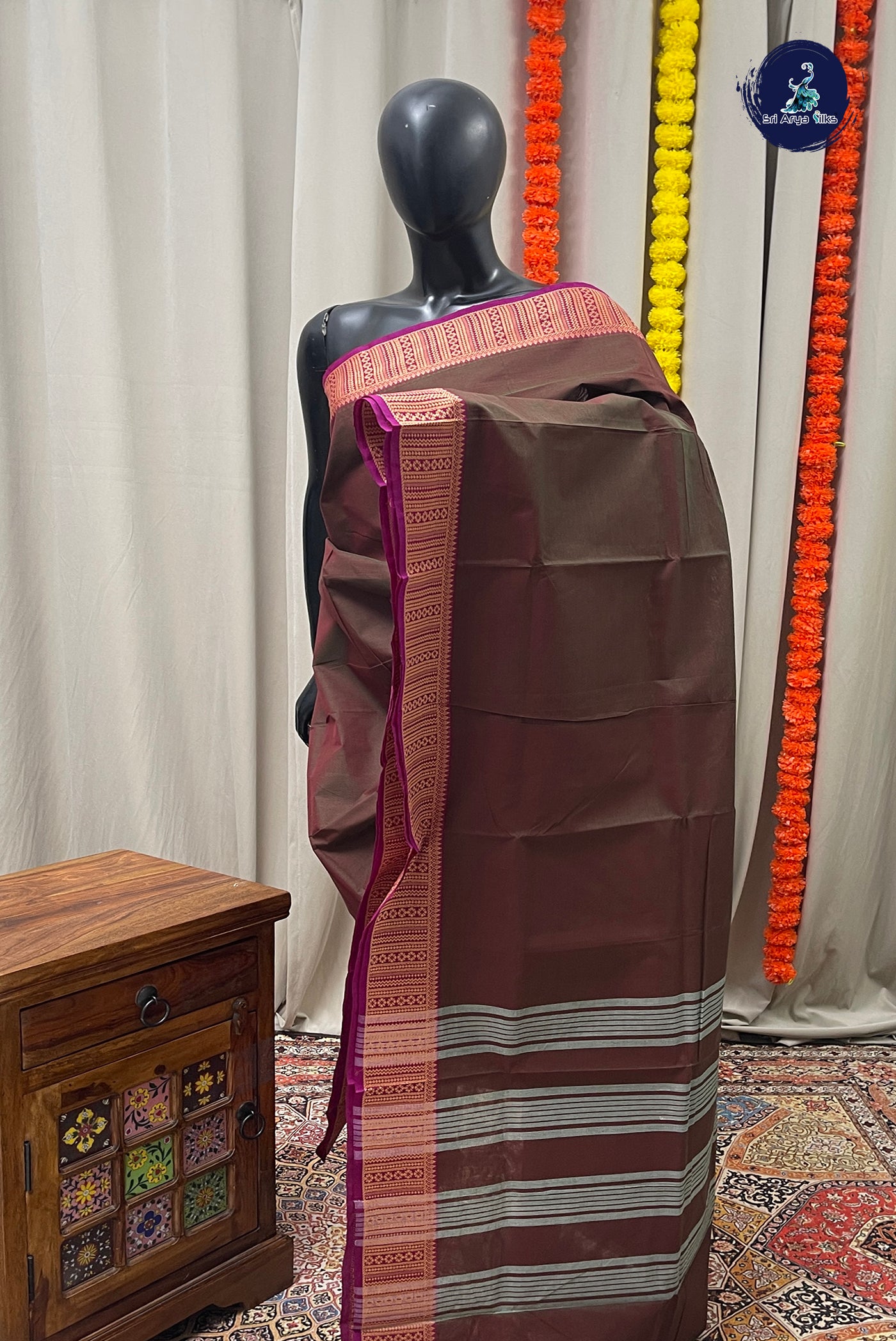 Manthulir Chettinad Cotton Saree With Plain Pattern