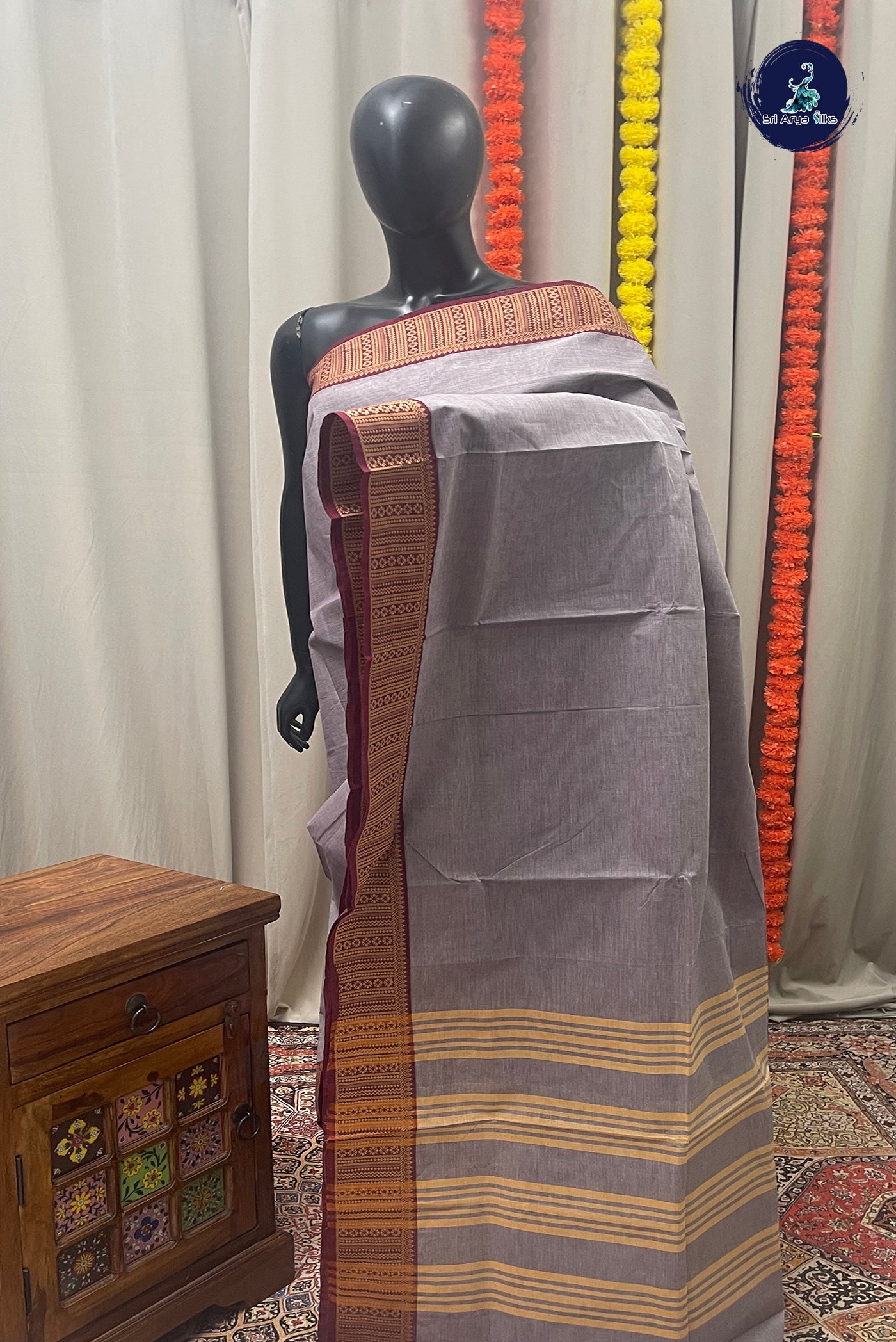 Grey Chettinad Cotton Saree With Plain Pattern