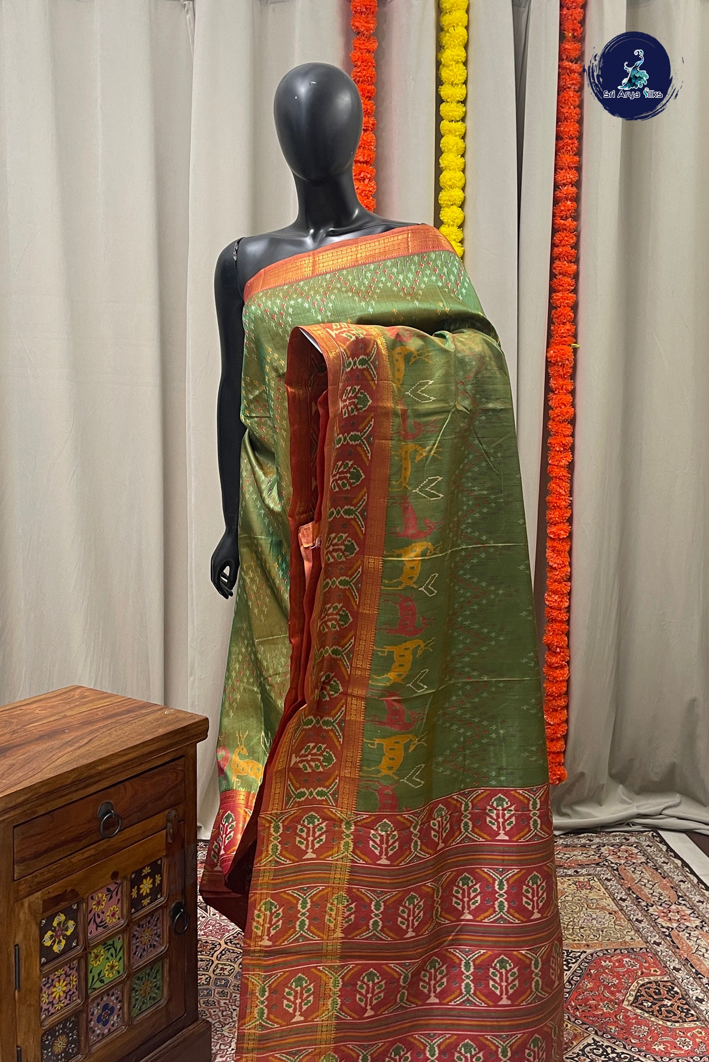 Green Semi Pattola Saree With Ikat Pattern