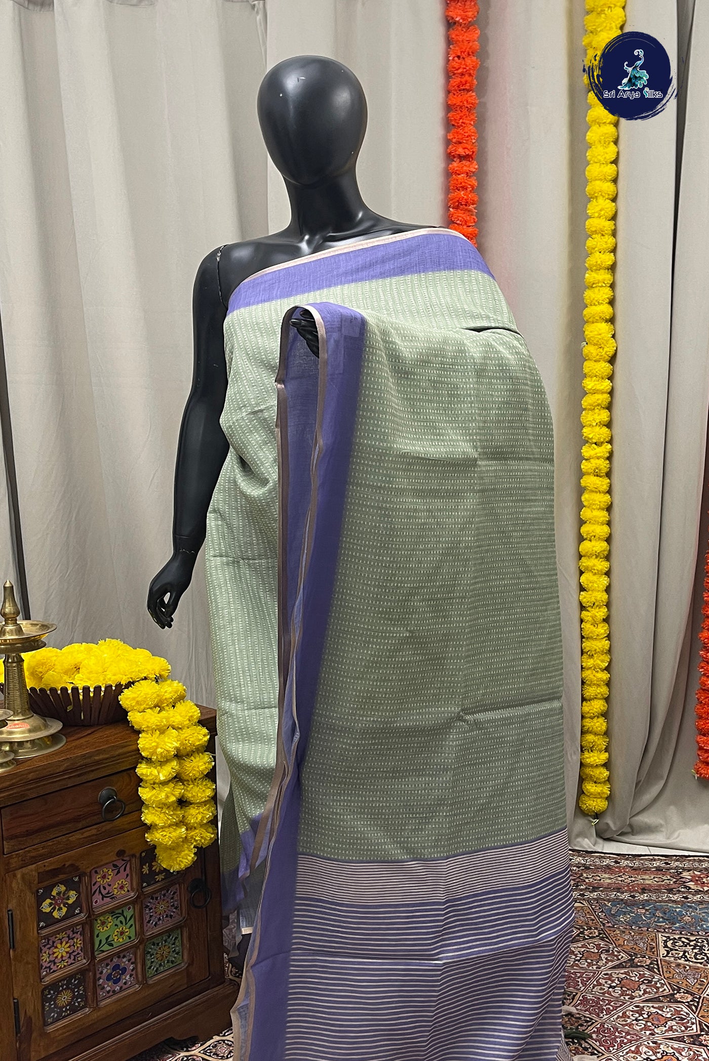 Green Linen Saree With Printed Pattern