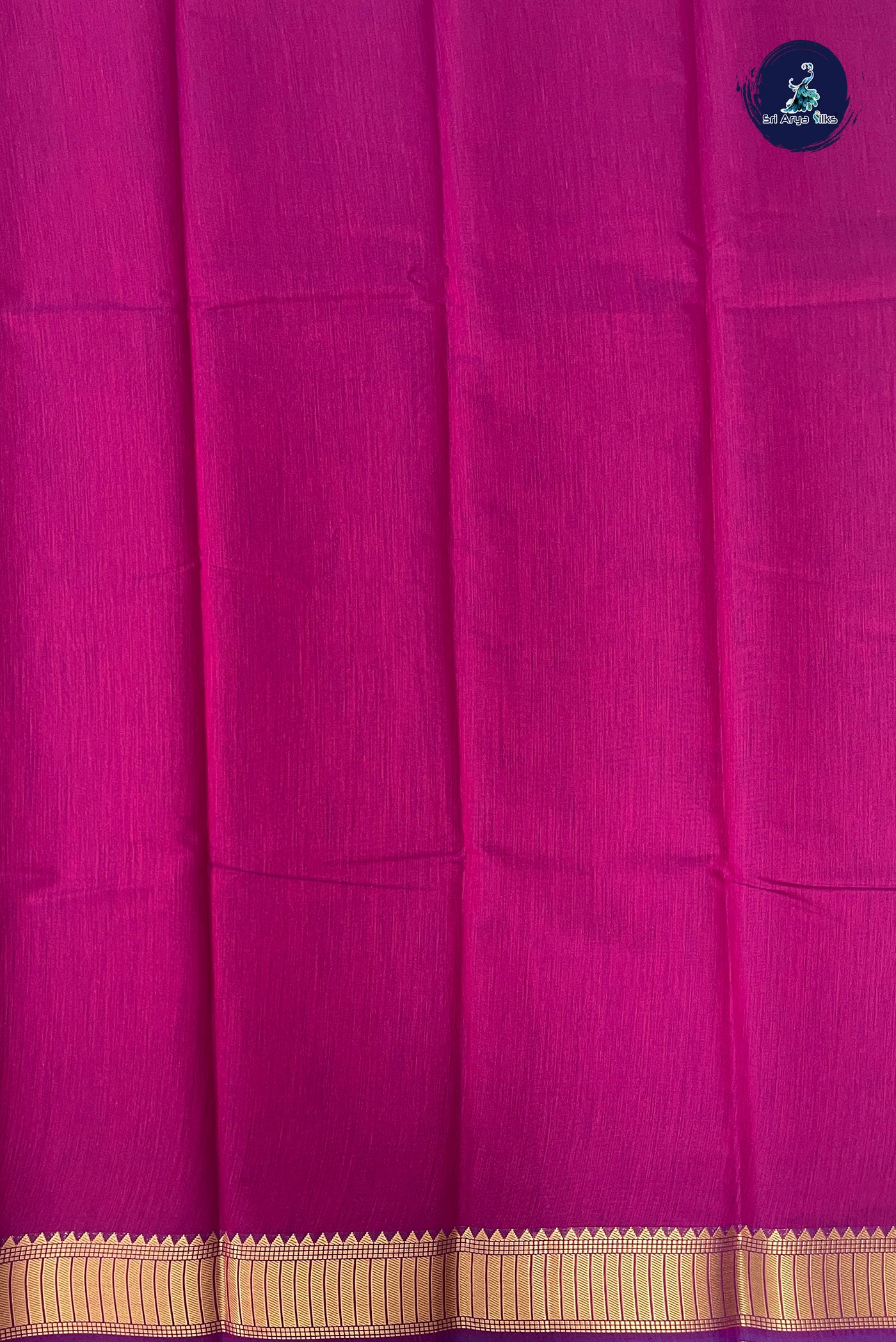 Magenta Pink Budget Semi Silk Cotton Saree With Plain Pattern