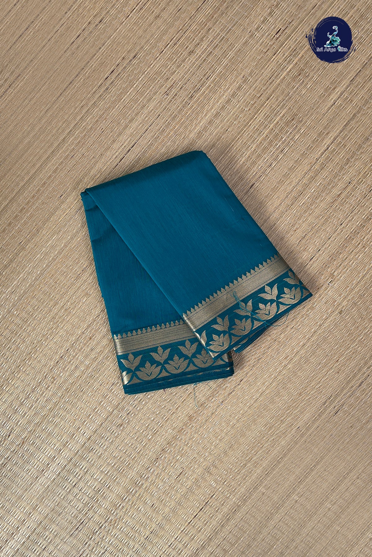 Green Budget Semi Silk Cotton Saree With Plain Pattern