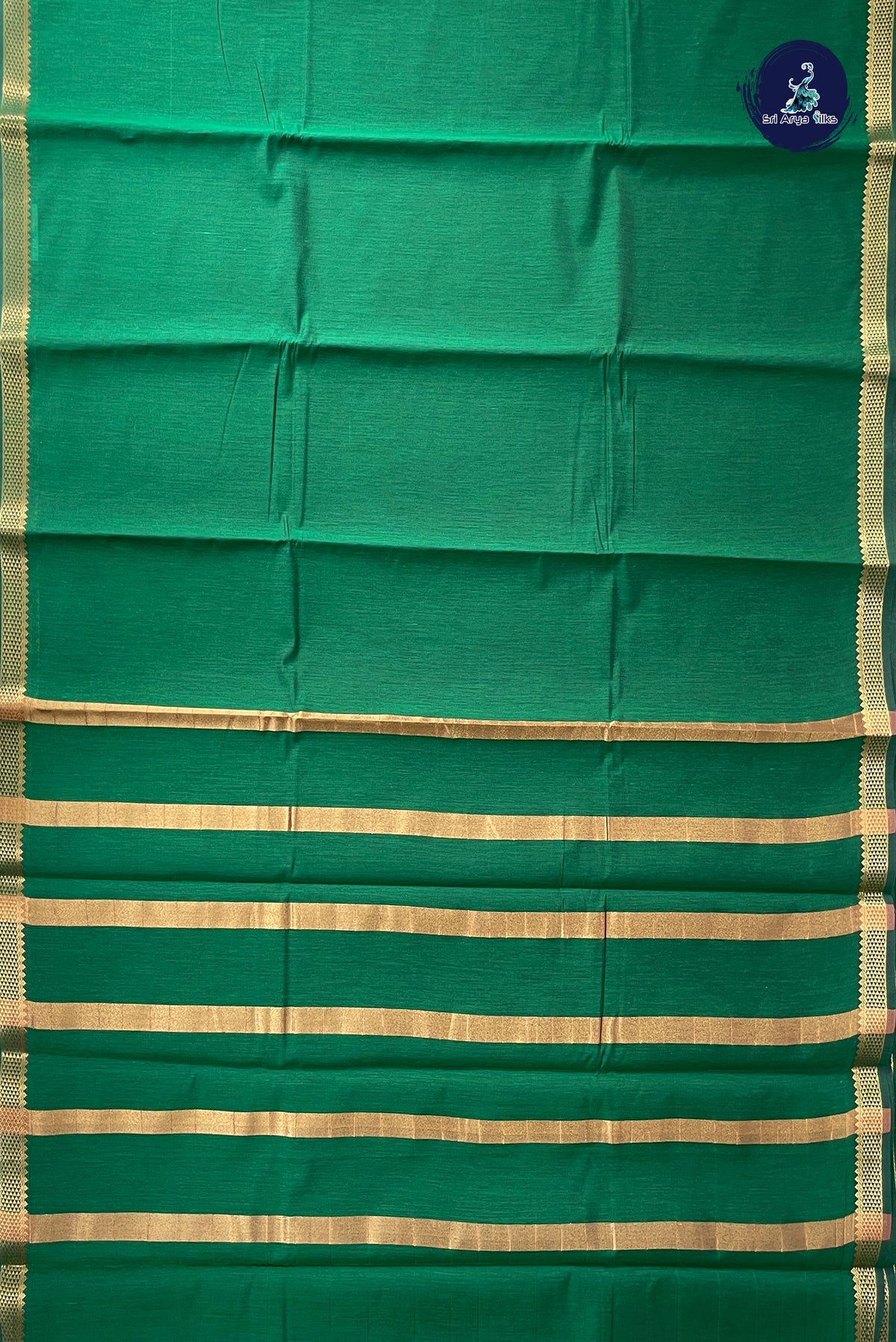 Green Budget Semi Silk Cotton Saree With Plain Pattern