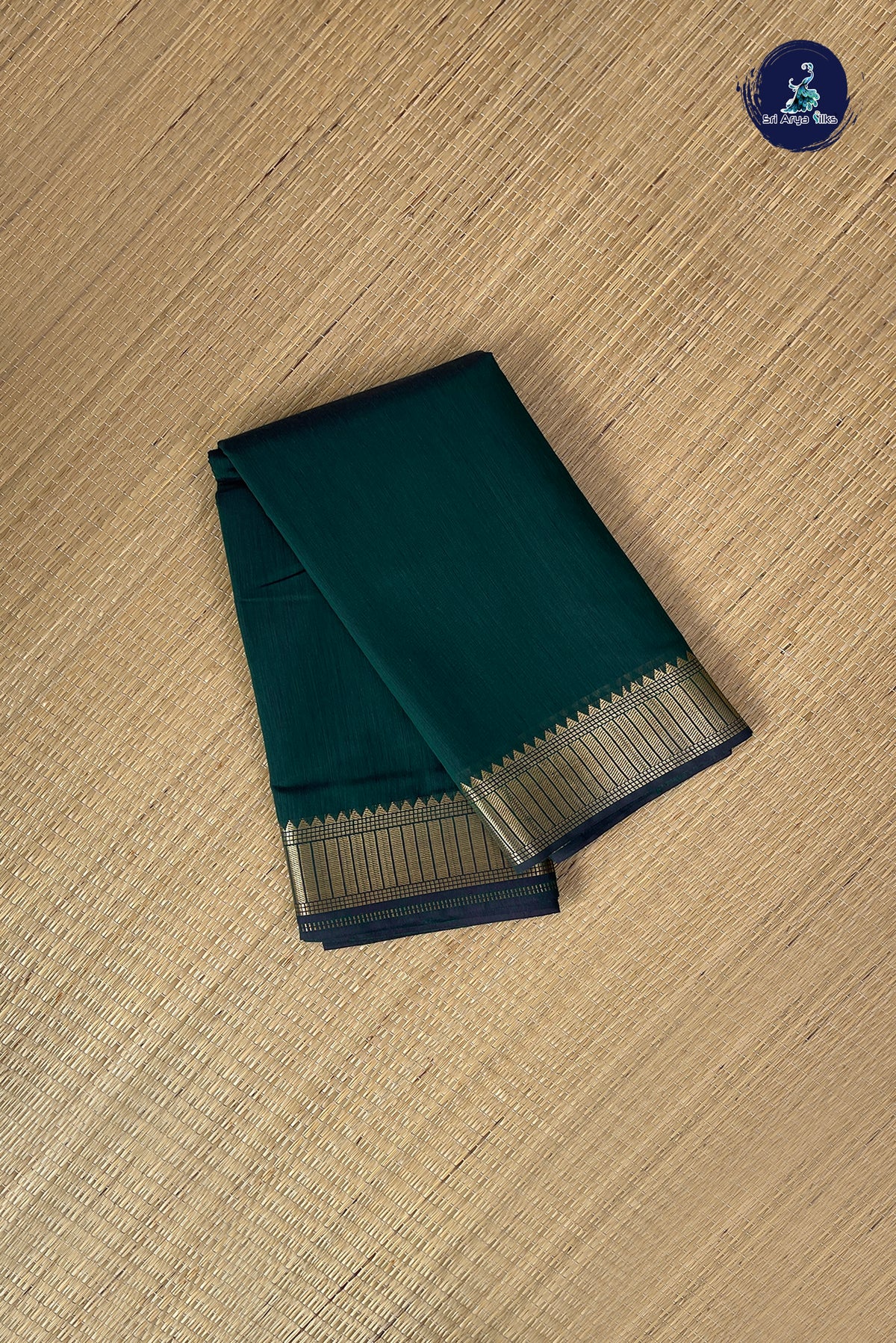 Dark Green Budget Semi Silk Cotton Saree With Plain Pattern