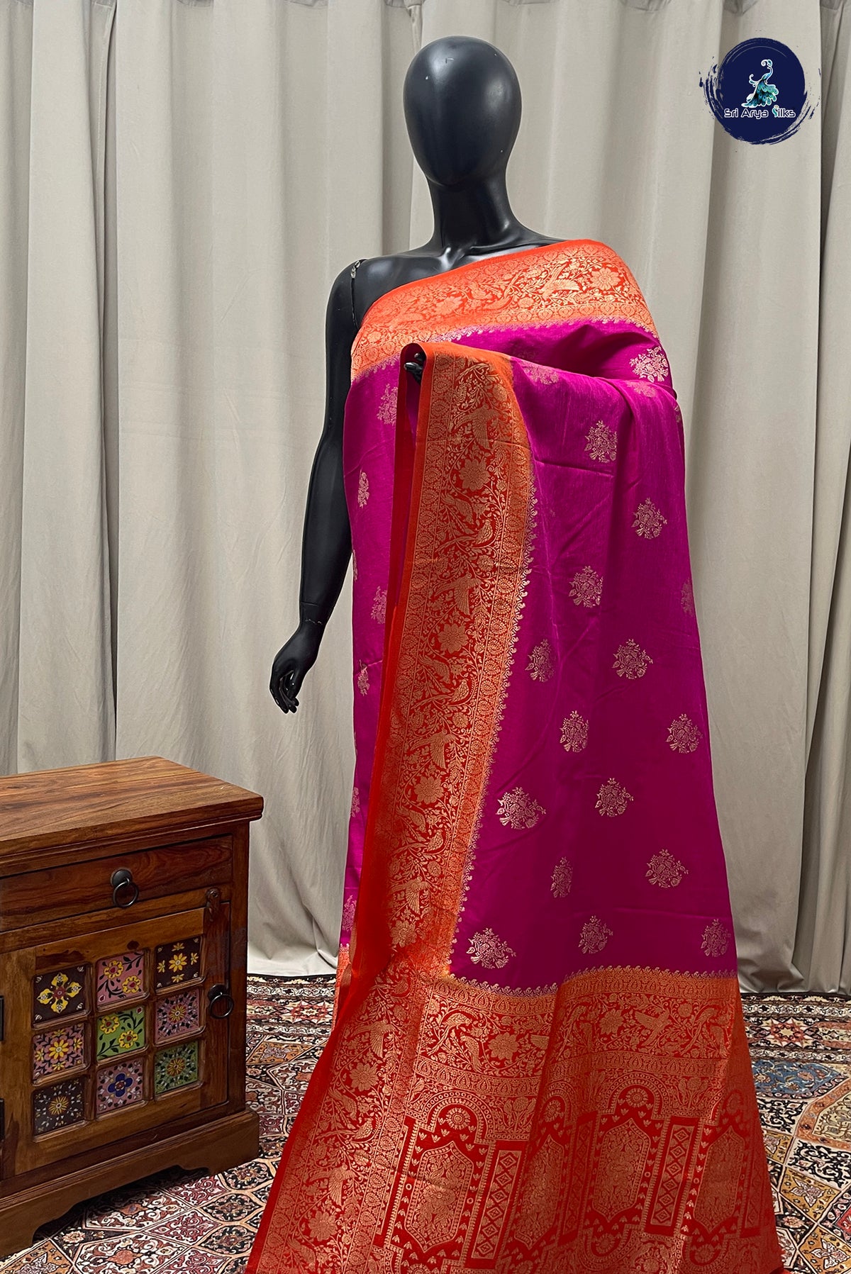 Magenta Semi Raw Silk Saree With Zari Buttas Pattern