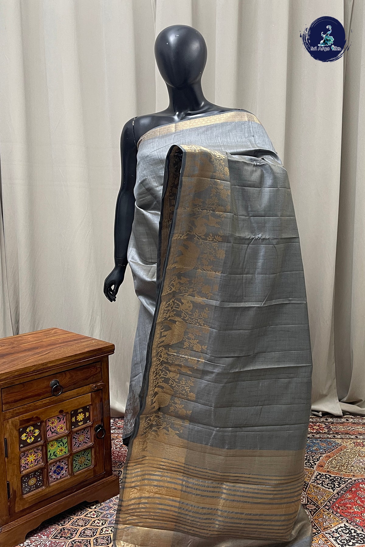 Grey Semi Tussar Saree With Plain Pattern
